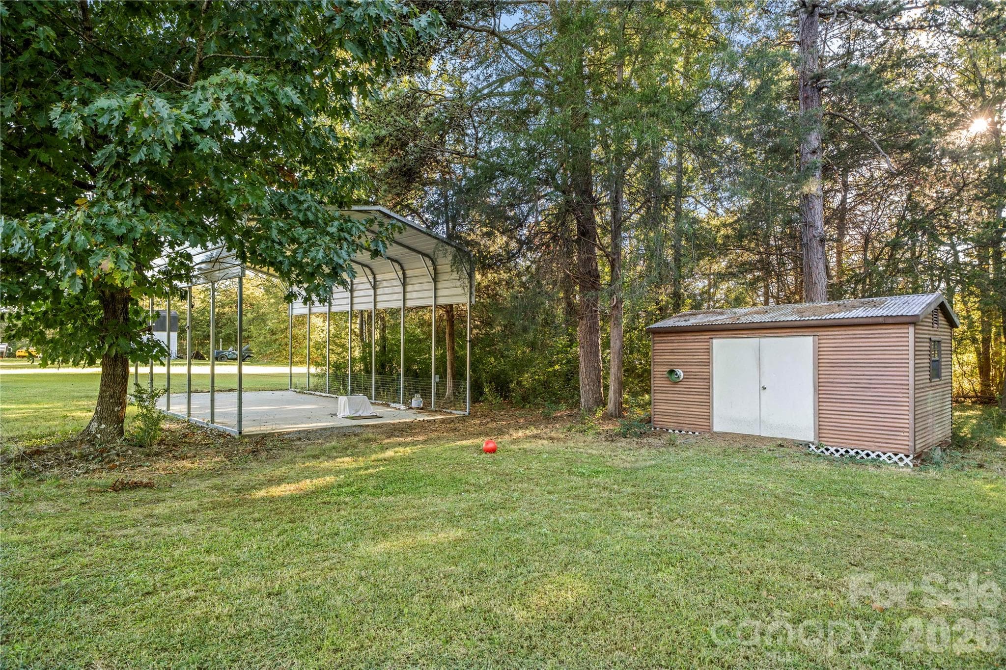 Single Family Residence at 1875 Davis Circle, Clover, photo 9 of 31