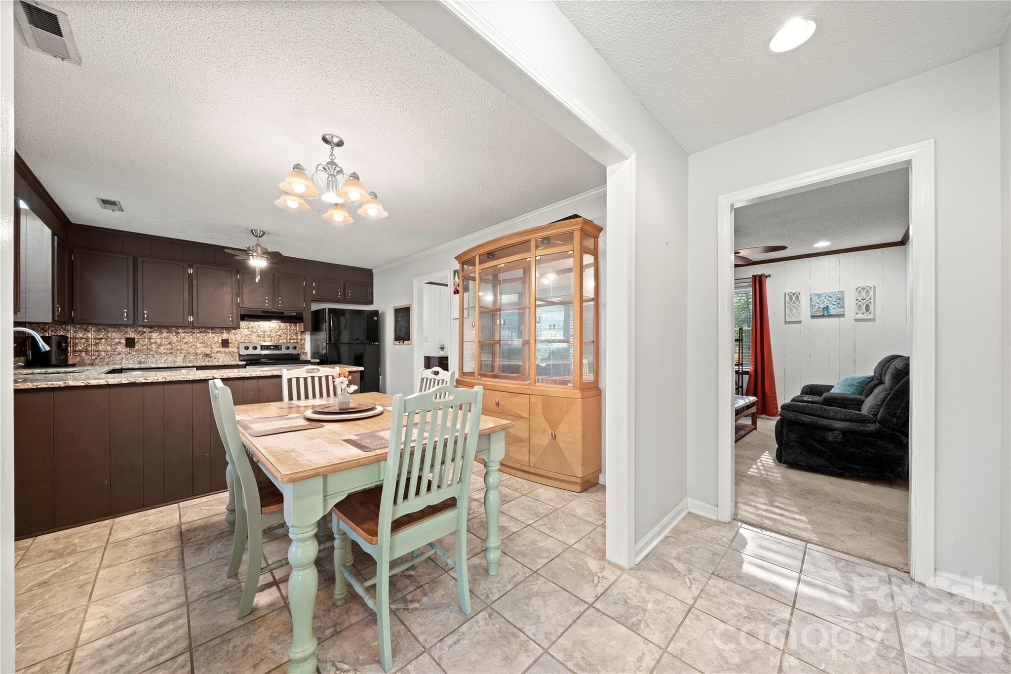 Single Family Residence at 1875 Davis Circle, Clover, photo 11 of 31