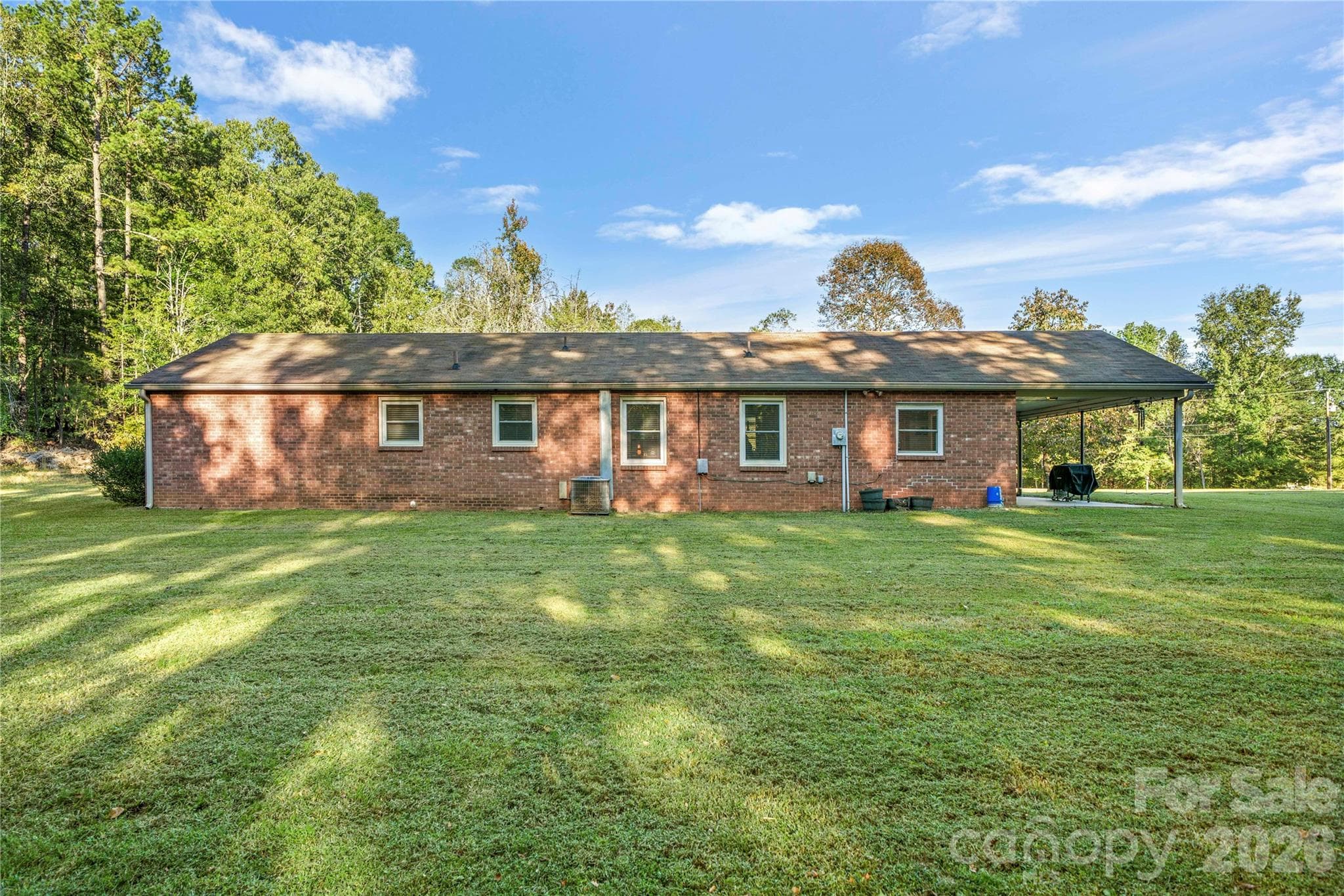 Single Family Residence at 1875 Davis Circle, Clover, photo 28 of 31