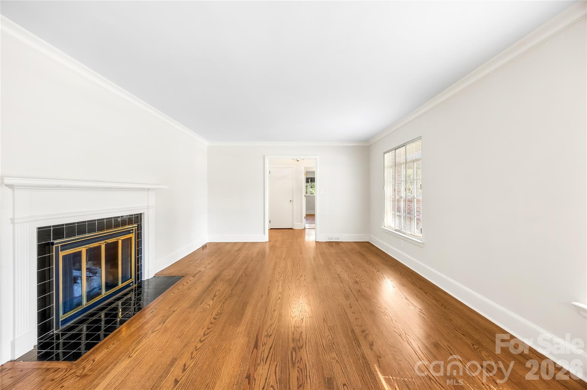 Single Family Residence at 1920 Marlwood Circle, Charlotte, photo 3 of 24