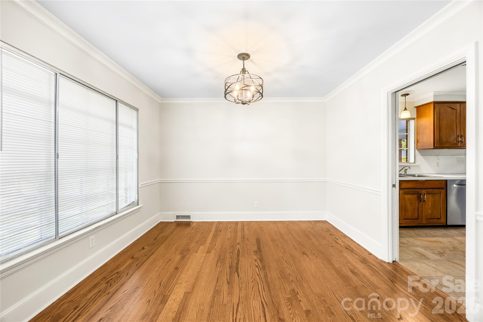 Single Family Residence at 1920 Marlwood Circle, Charlotte, photo 5 of 24