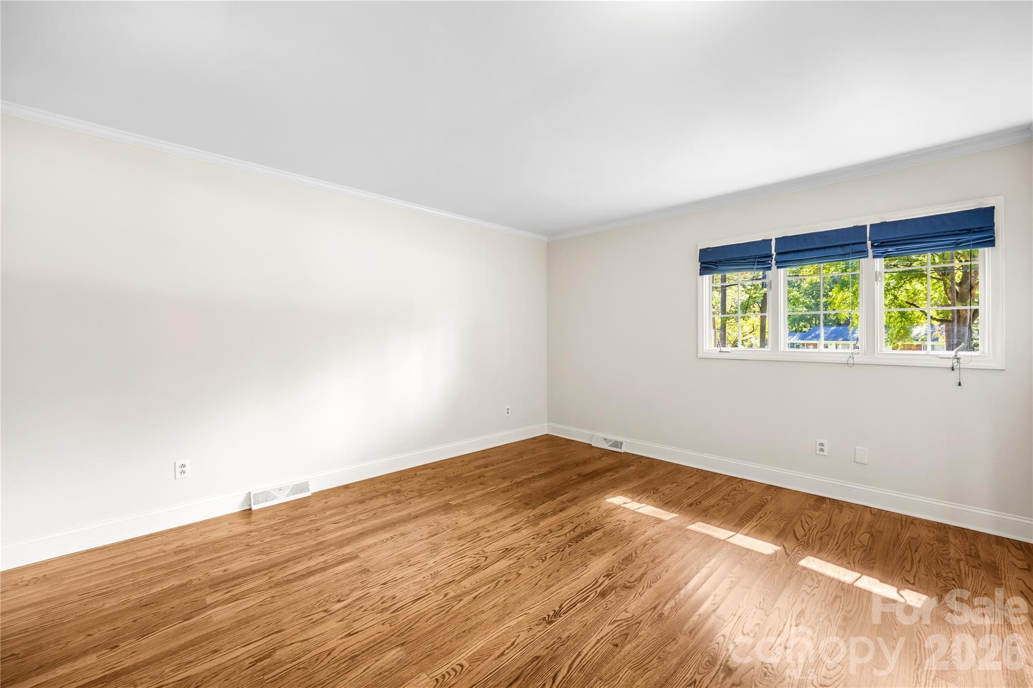 Single Family Residence at 1920 Marlwood Circle, Charlotte, photo 11 of 24