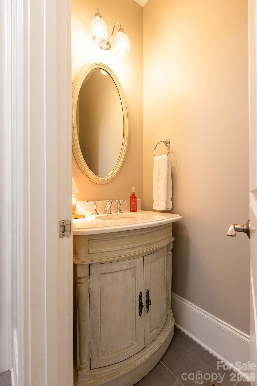 1/2 Bath - 7996 Malibu Pointe Lane, Denver