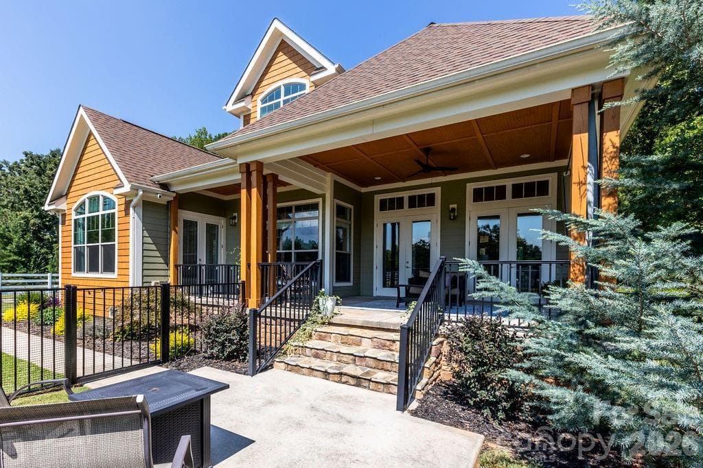 Single Family Residence at 7996 Malibu Pointe Lane, Denver, photo 39 of 42