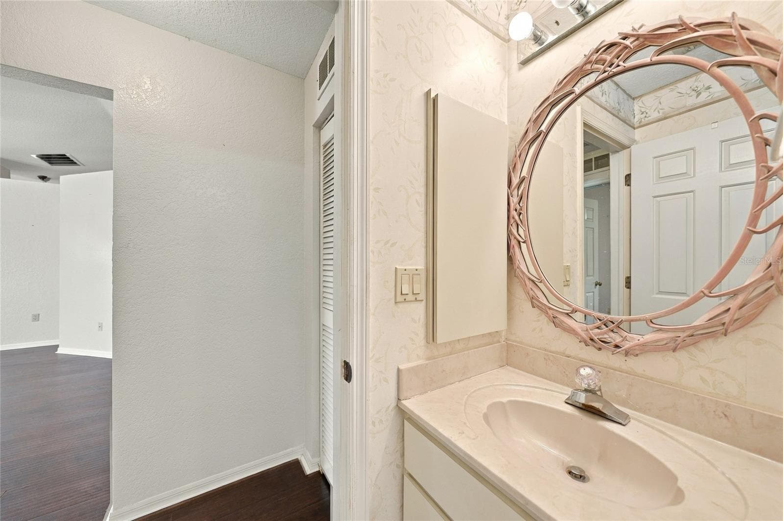 Single Family Residence at 880 PHYLLIS ST, PORT CHARLOTTE, photo 21 of 56
