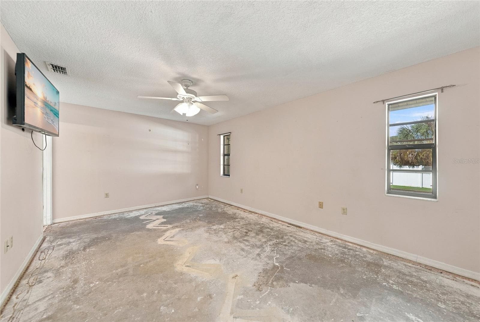 Single Family Residence at 880 PHYLLIS ST, PORT CHARLOTTE, photo 32 of 56