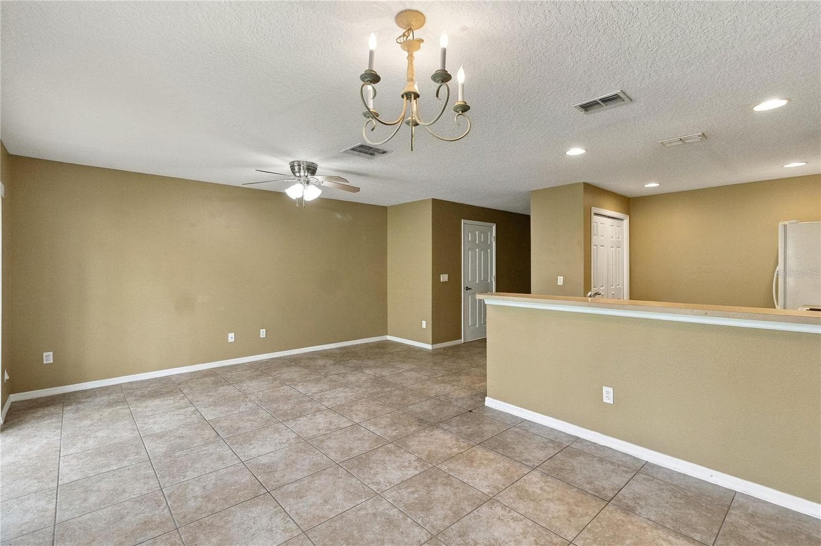 Entertaining Area/Kitchen - 3897 SILVERBELL LOOP, OVIEDO