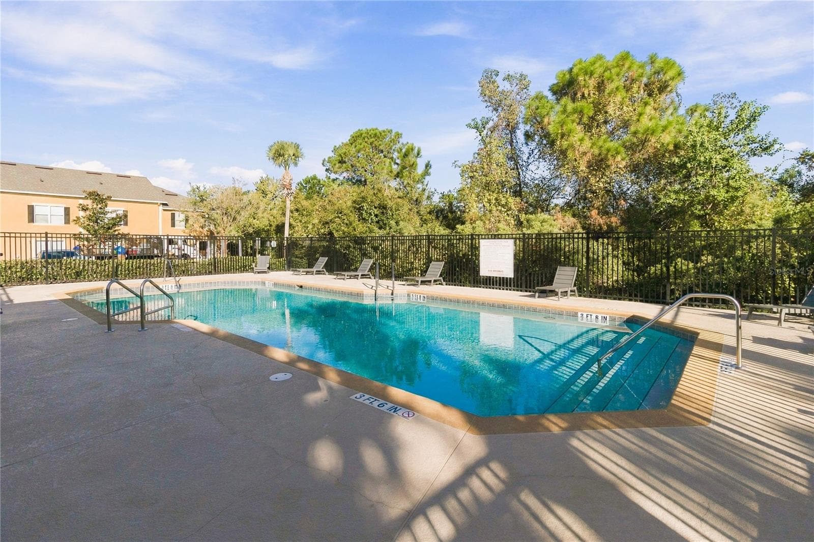 Community Pool - 3897 SILVERBELL LOOP, OVIEDO