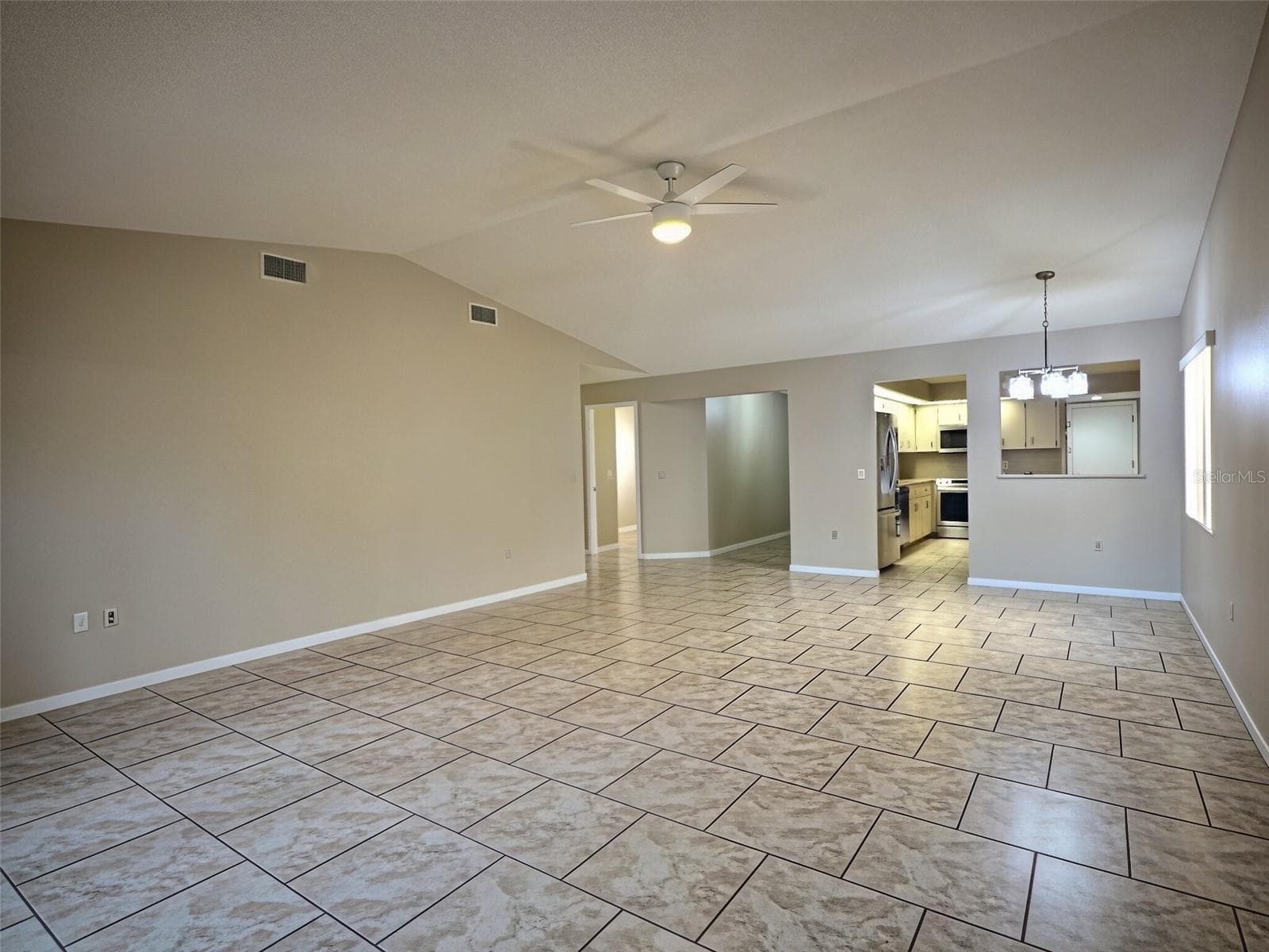 Single Family Residence at 4446 GLENNS LNDG, WINTER HAVEN, photo 5 of 31