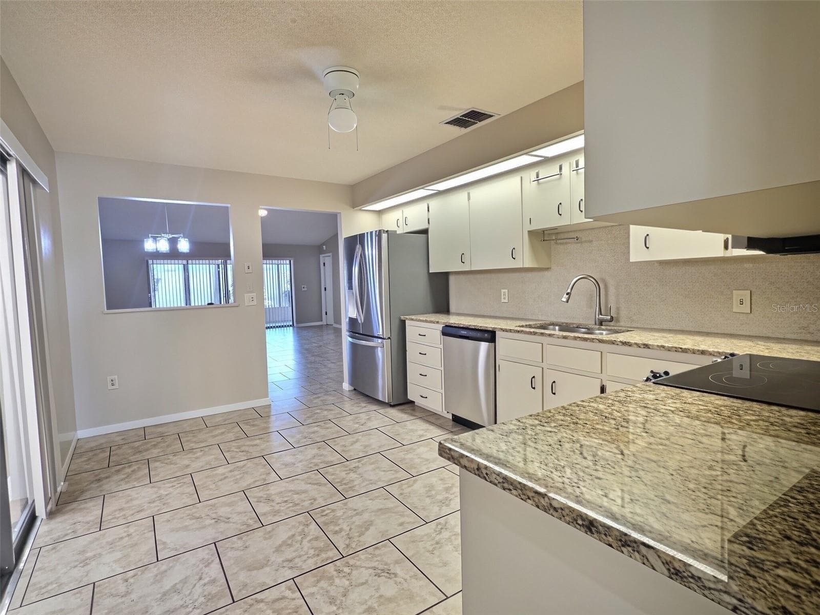 Single Family Residence at 4446 GLENNS LNDG, WINTER HAVEN, photo 3 of 31
