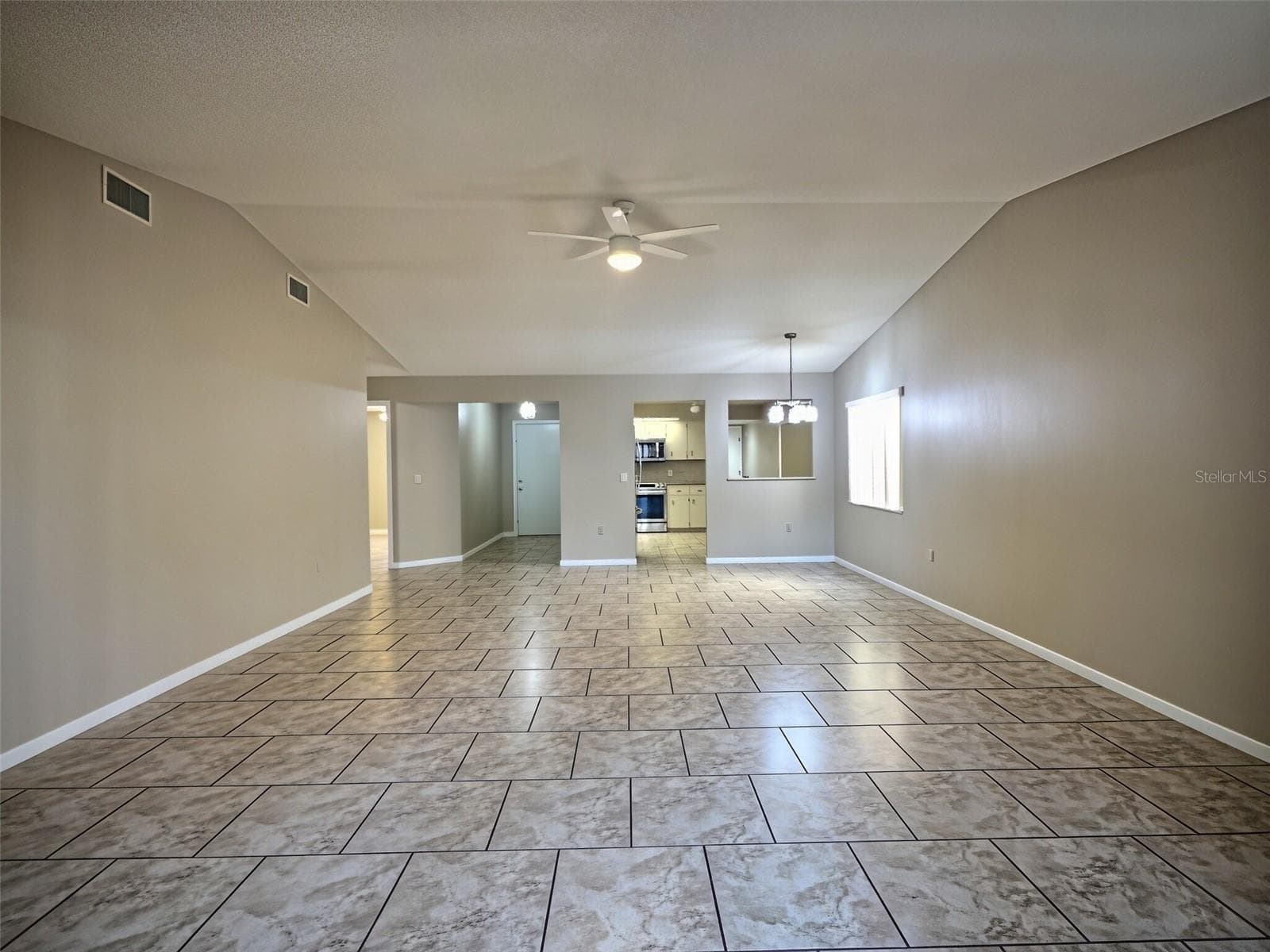 Single Family Residence at 4446 GLENNS LNDG, WINTER HAVEN, photo 7 of 31