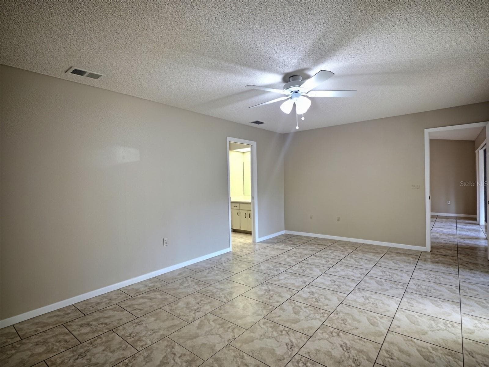 Single Family Residence at 4446 GLENNS LNDG, WINTER HAVEN, photo 13 of 31