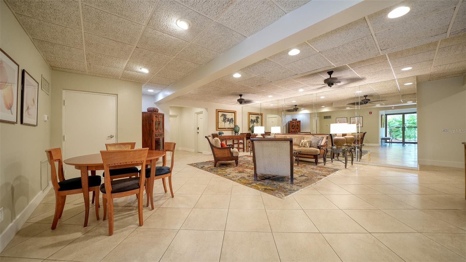 Building lobby - 4712 OCEAN BLVD #W5, SARASOTA