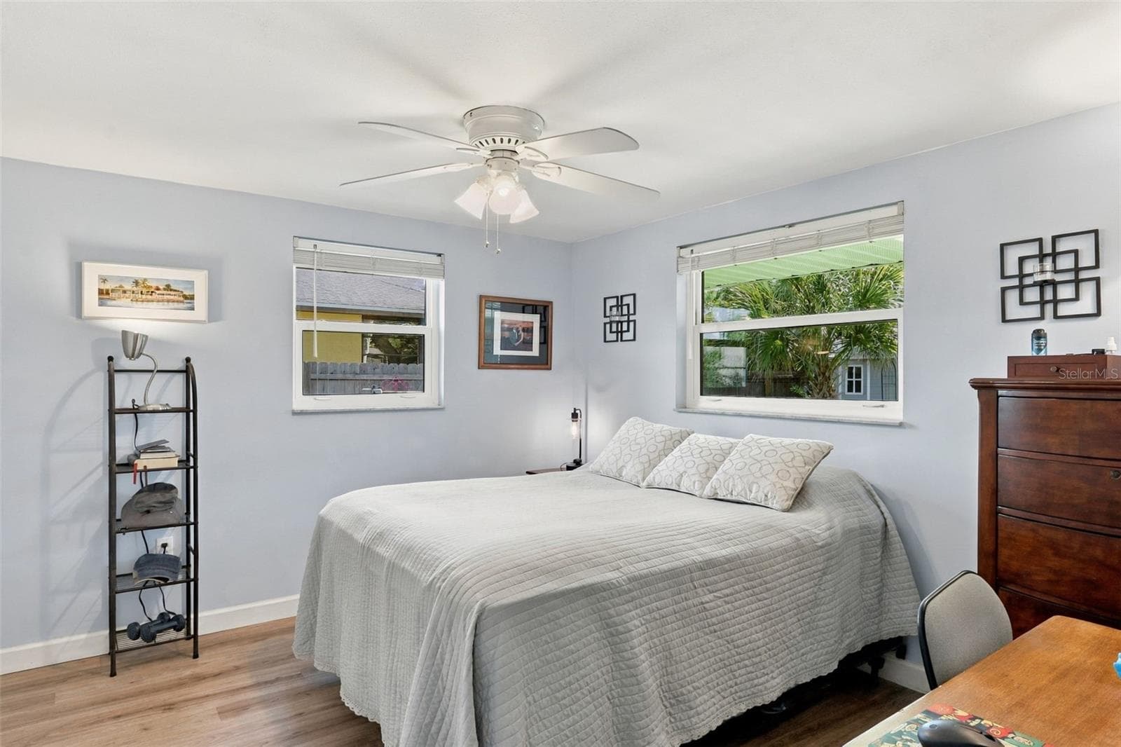 Single Family Residence at 945 HORIZON RD, VENICE, photo 13 of 24