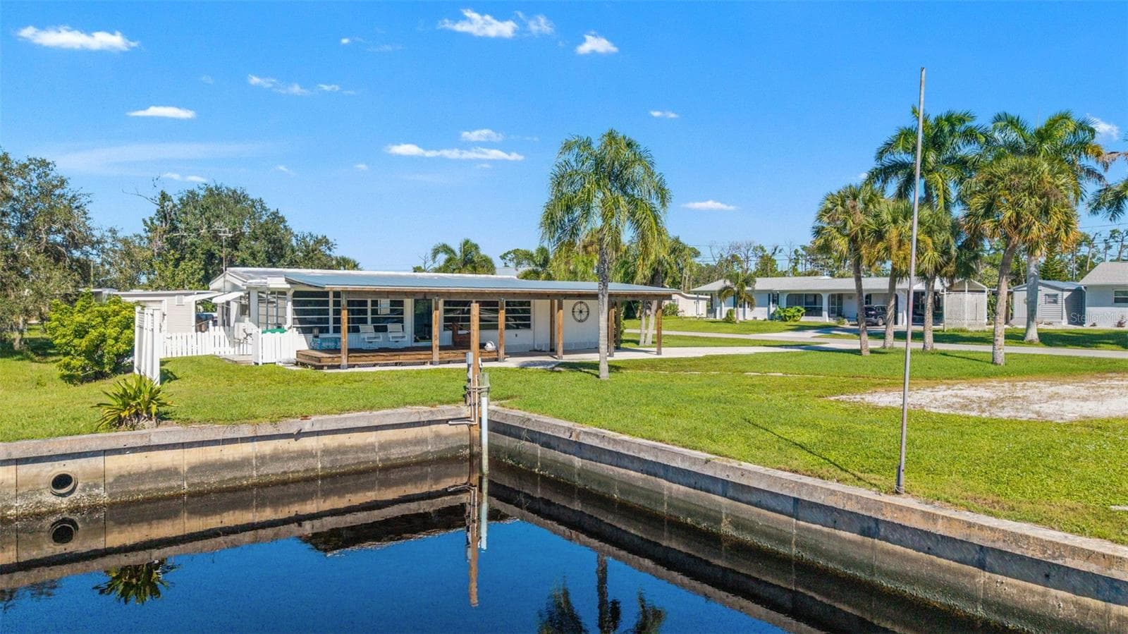 Manufactured Home at 4203 NETTLE RD, PORT CHARLOTTE, photo 39 of 50