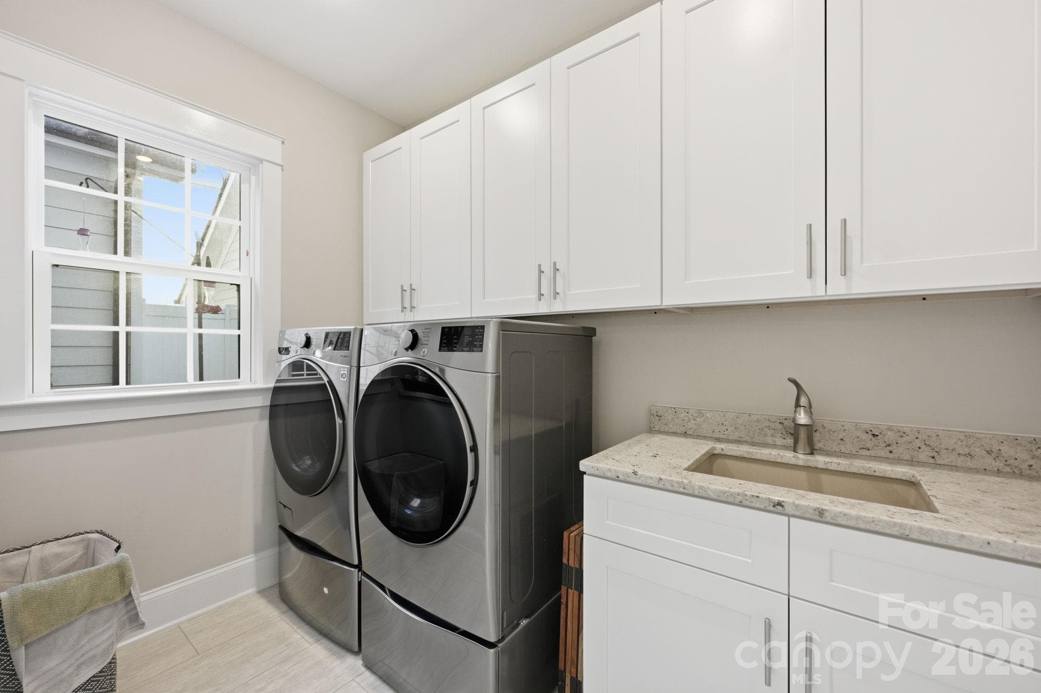 Townhouse at 519 Griffith Village Lane, Davidson, photo 6 of 27