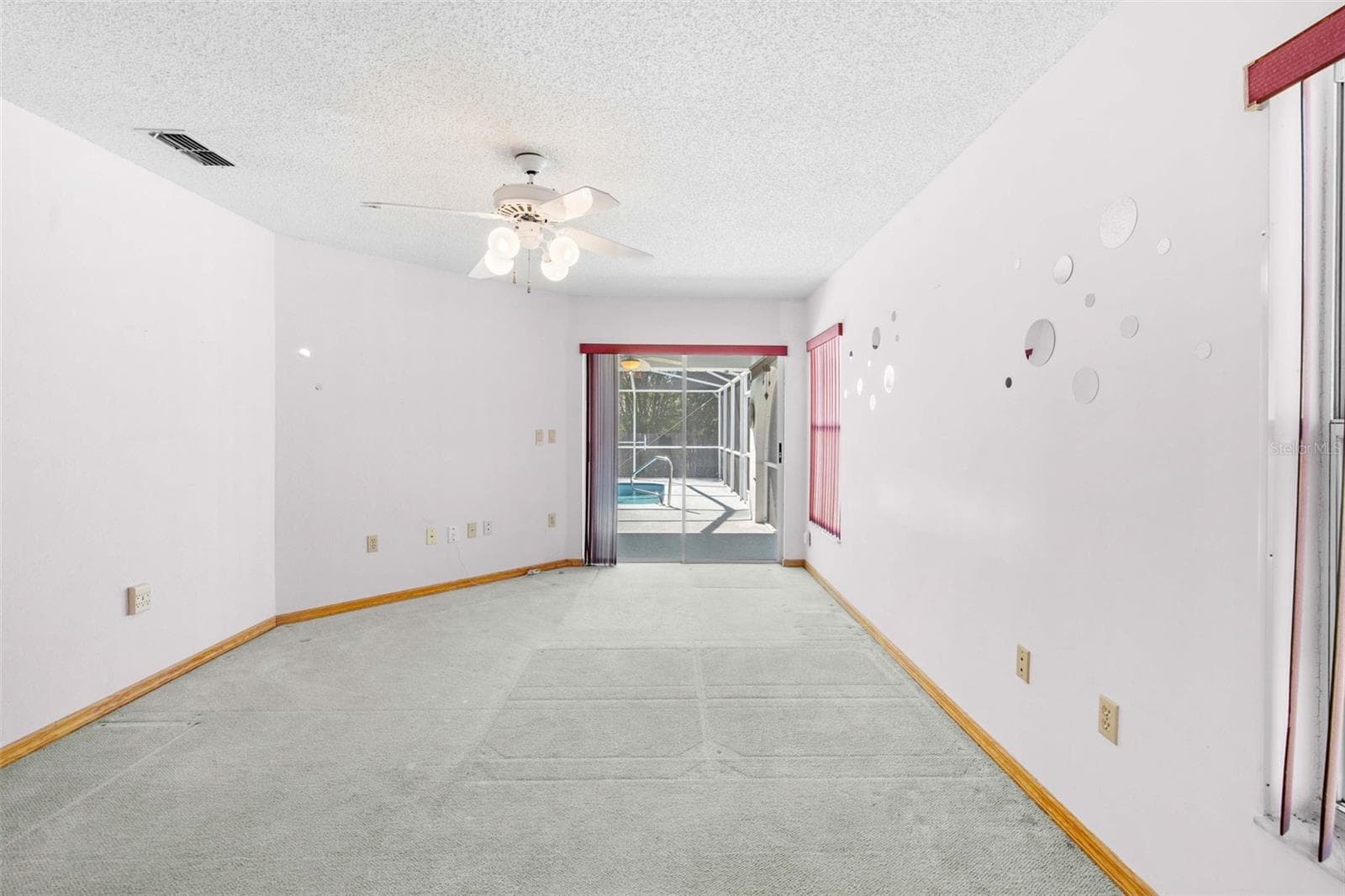 Single Family Residence at 10460 UTAH ST, SPRING HILL, photo 31 of 49