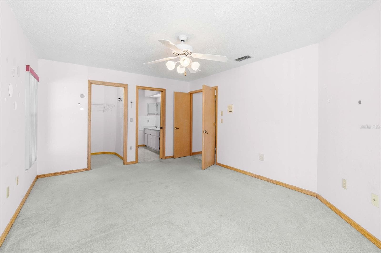 Single Family Residence at 10460 UTAH ST, SPRING HILL, photo 33 of 49