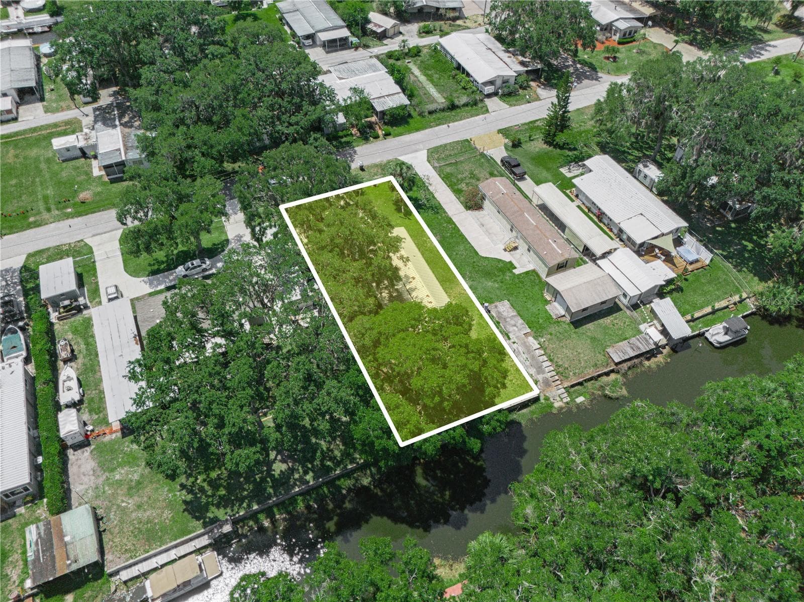 Manufactured Home at 3130 N MARINA PKWY, LAKE WALES, photo 43 of 44