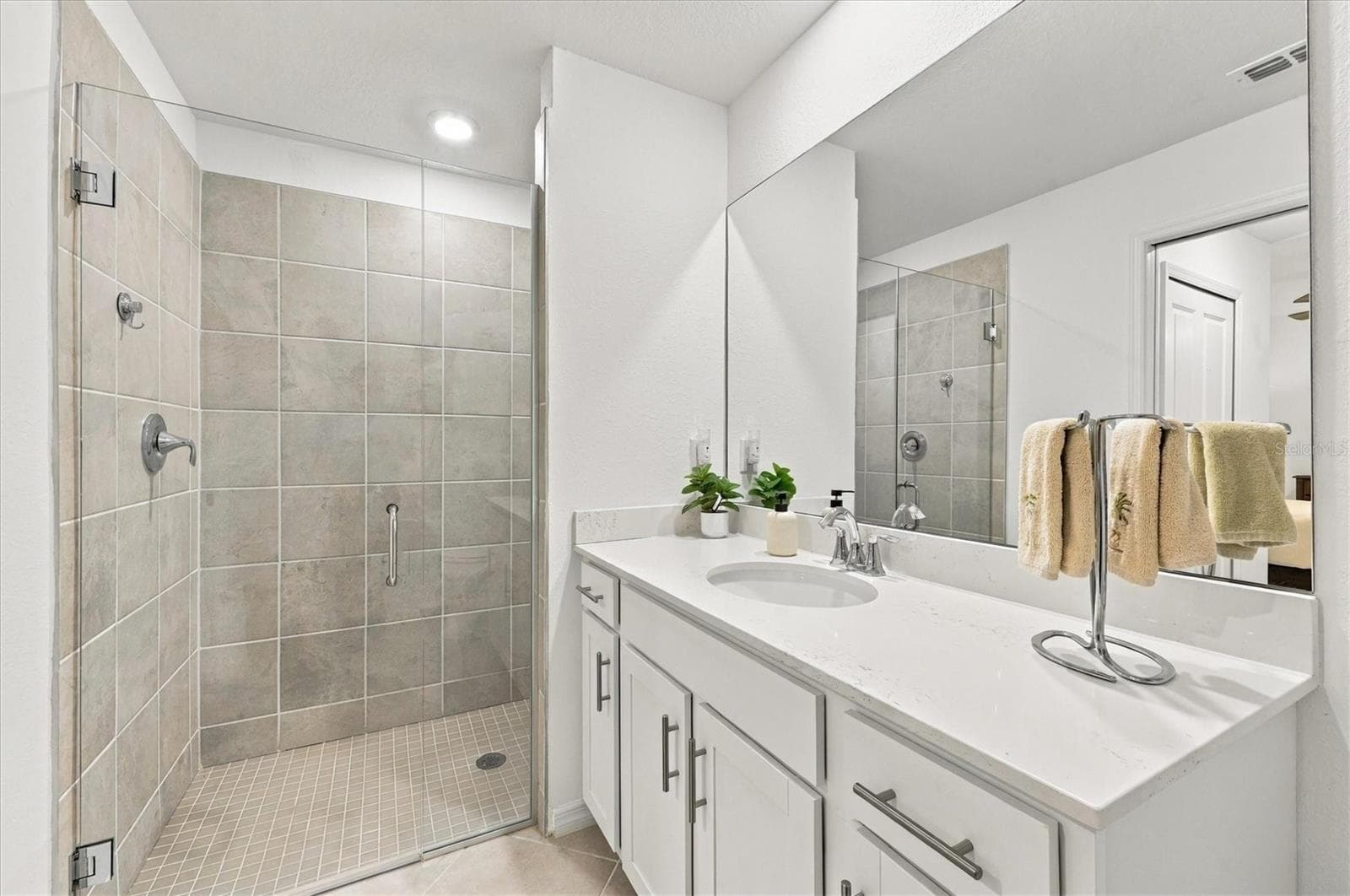 Condominium at 12140 WELLEN GOLF ST #102, VENICE, photo 22 of 51
