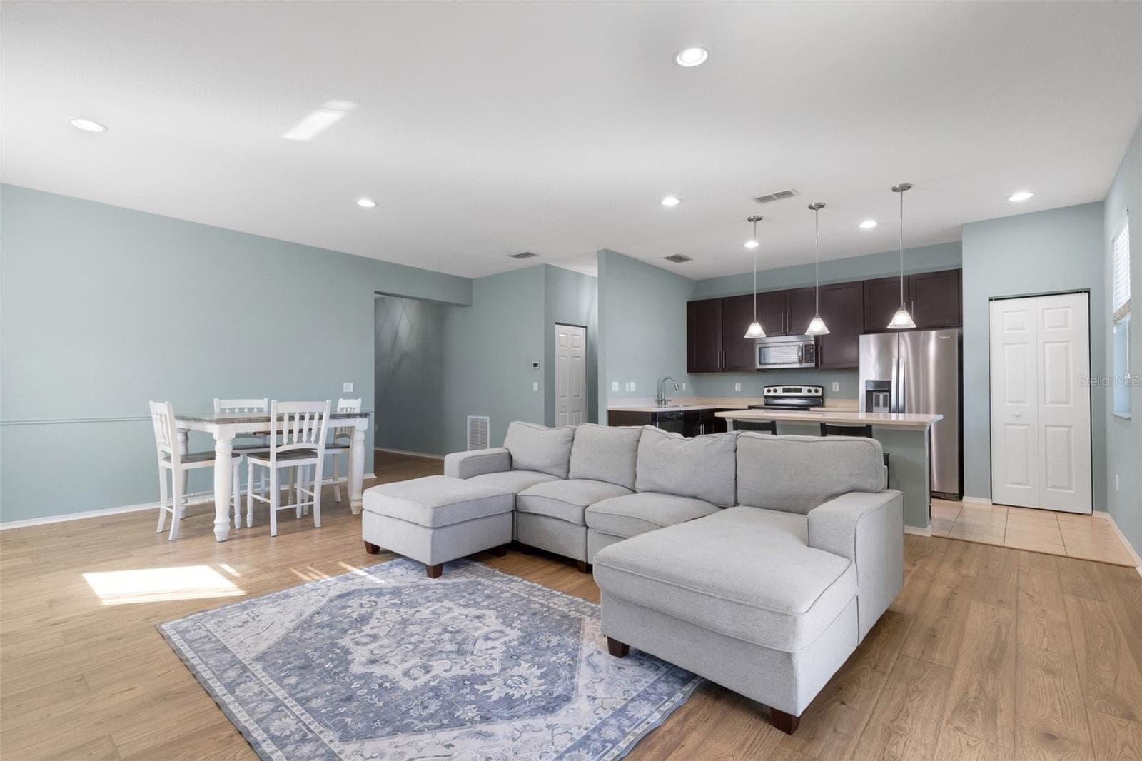 Open Concept Living Room/Dining Room/Kitchen - 11126 GOLDENROD FERN DR, RIVERVIEW