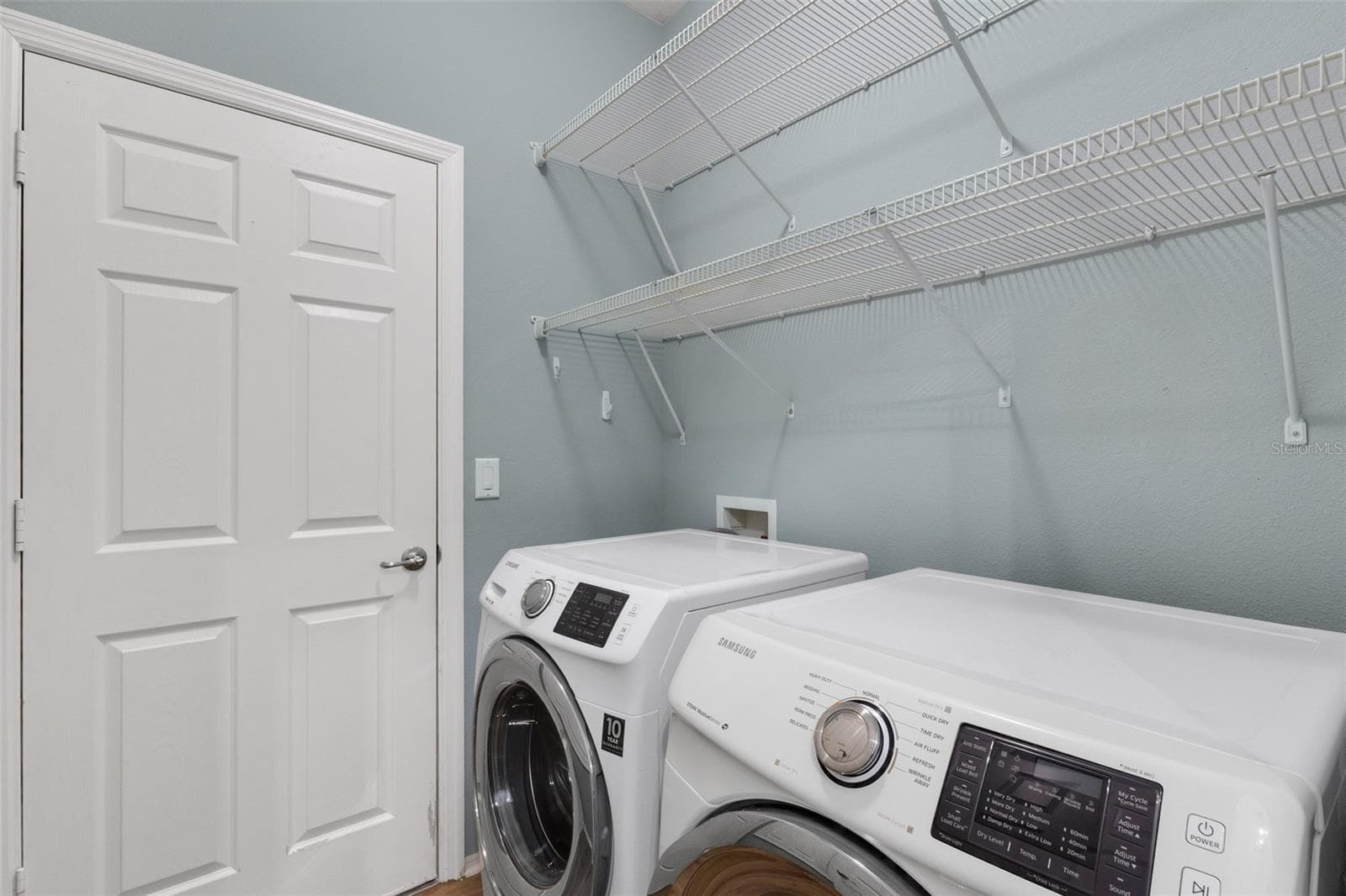 Laundry Room | Exit to Garage - 11126 GOLDENROD FERN DR, RIVERVIEW