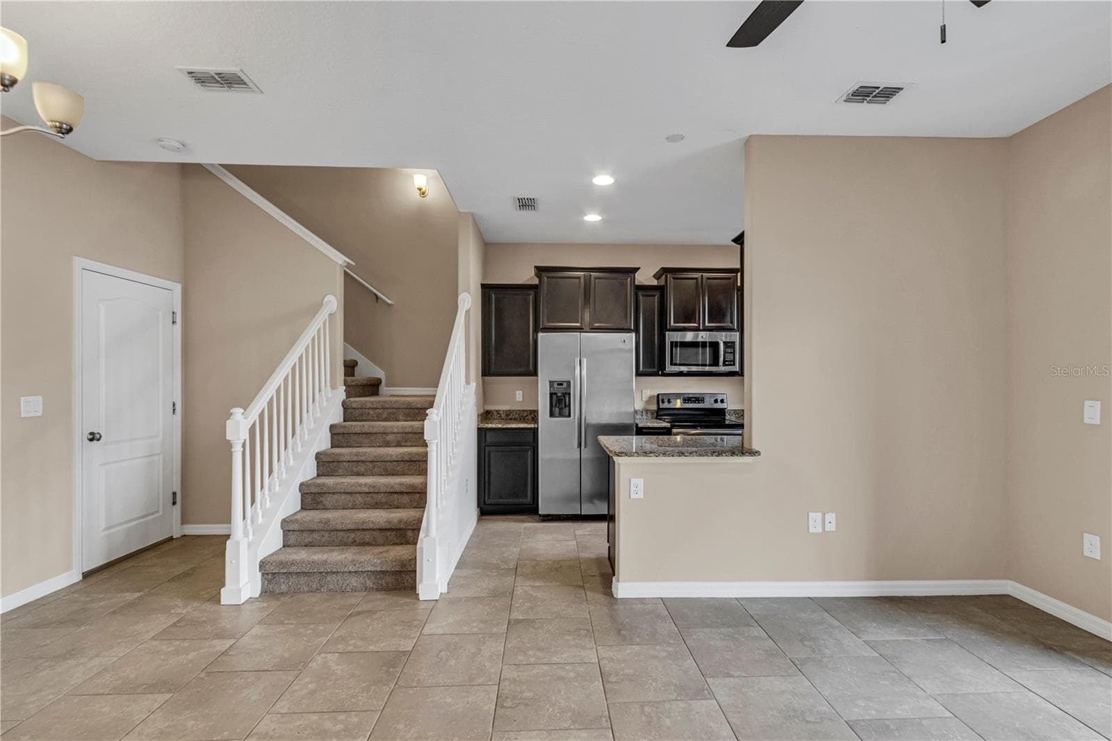 Townhouse at 106 CARMICHAEL WAY, DAYTONA BEACH, photo 14 of 32