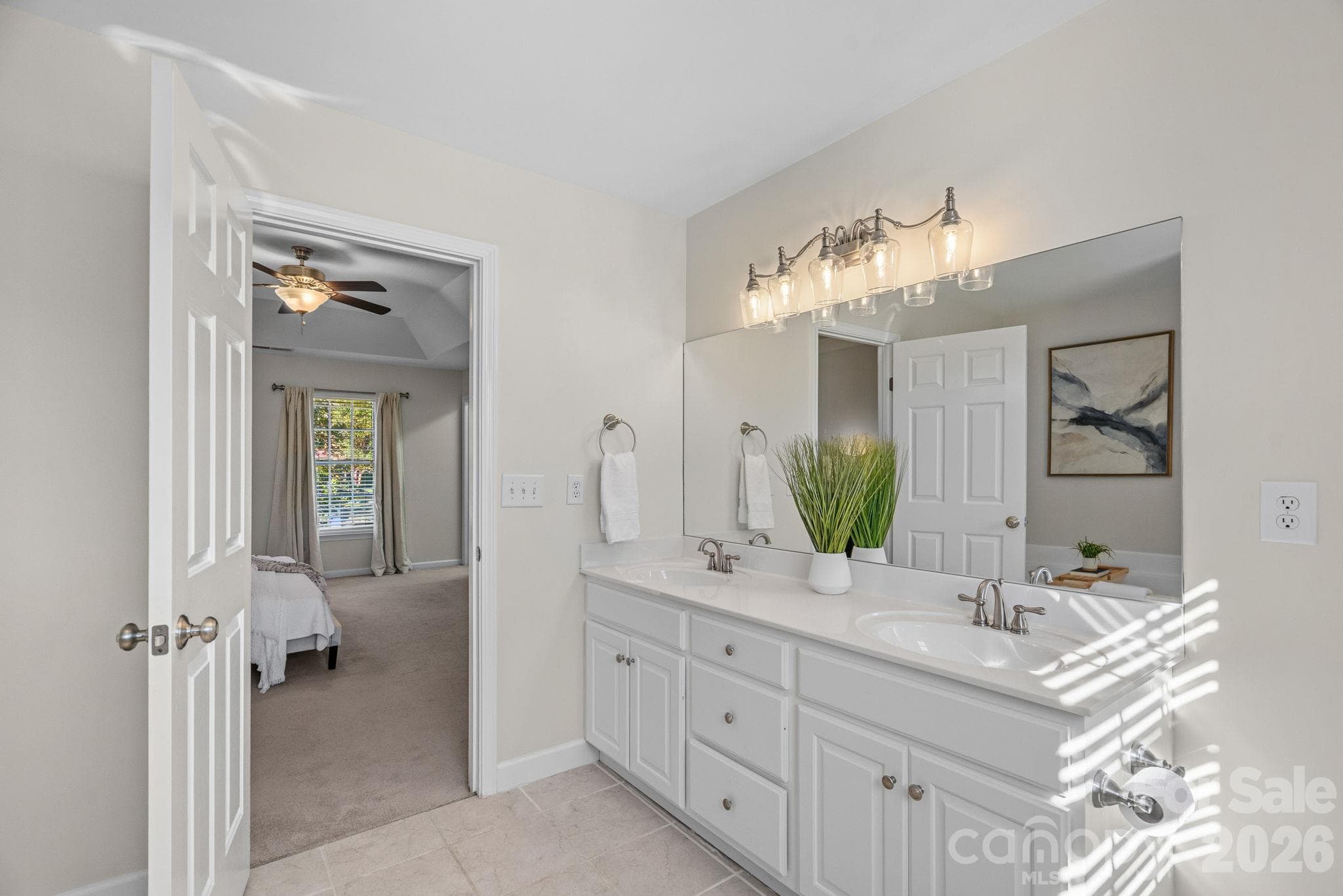 Single Family Residence at 220 Chandeleur Drive, Mooresville, photo 15 of 35