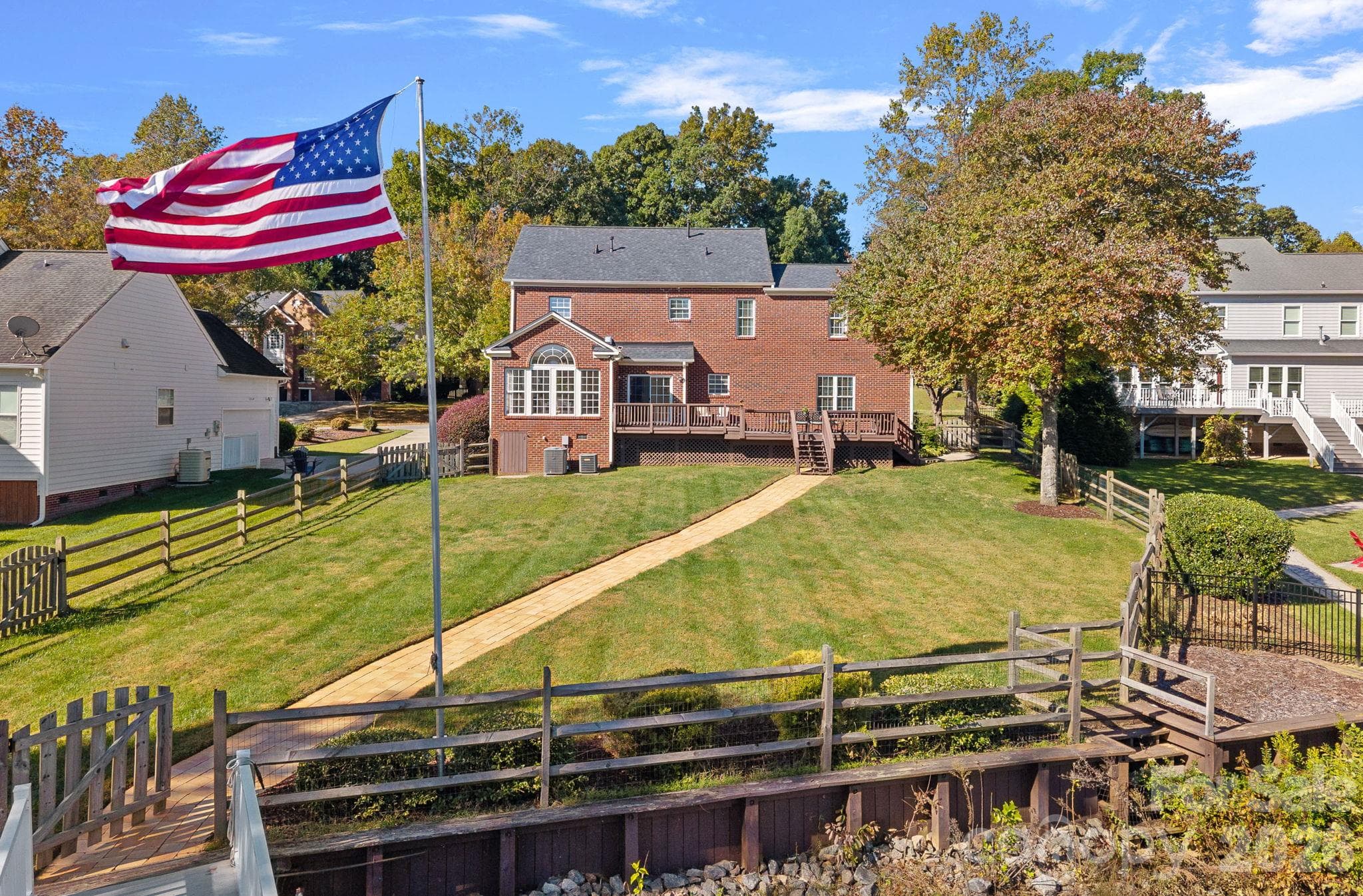 Single Family Residence at 220 Chandeleur Drive, Mooresville, photo 32 of 35