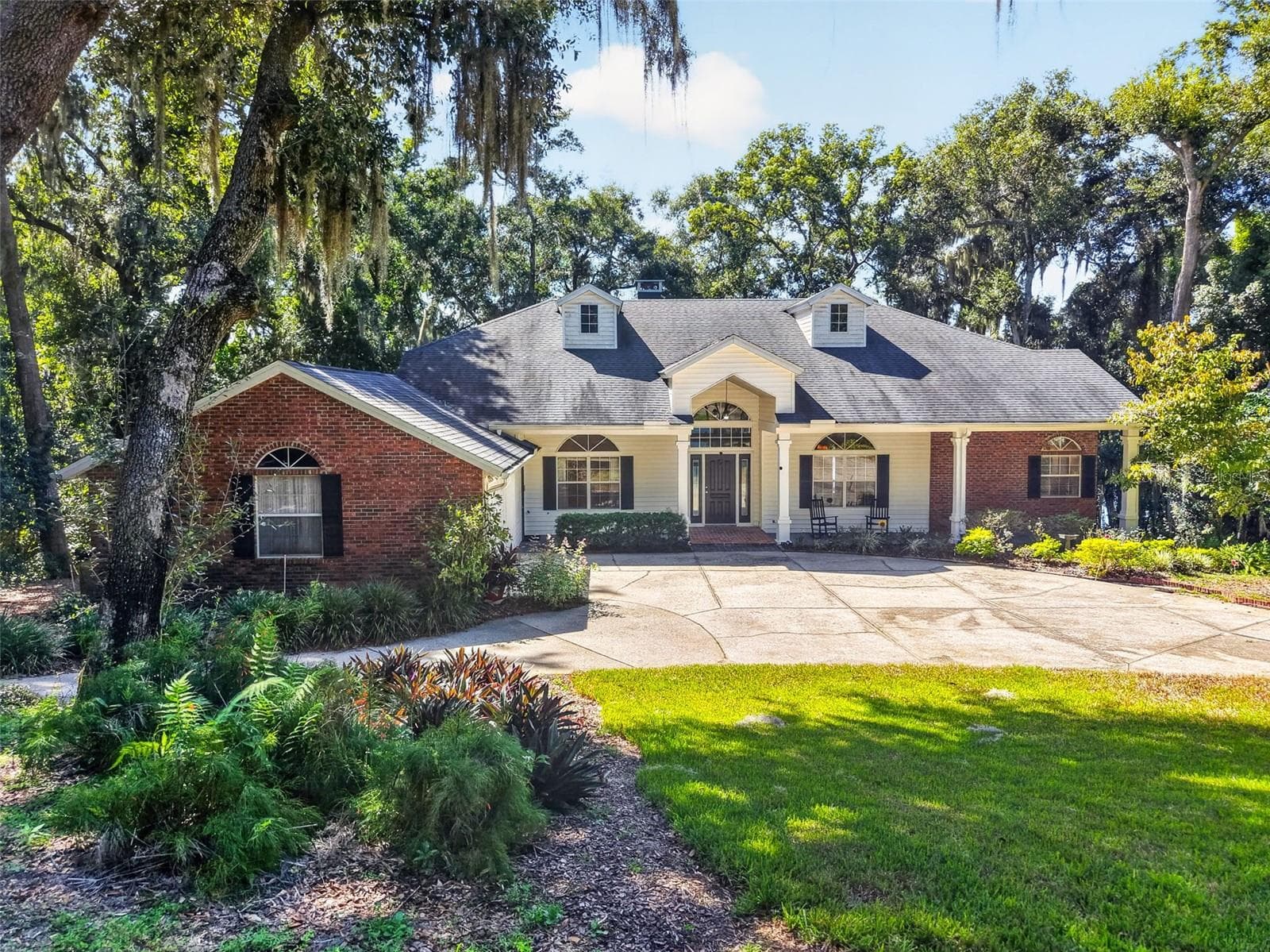 Single Family Residence at 2103 E CROOKED LAKE DR, EUSTIS, photo 2 of 64