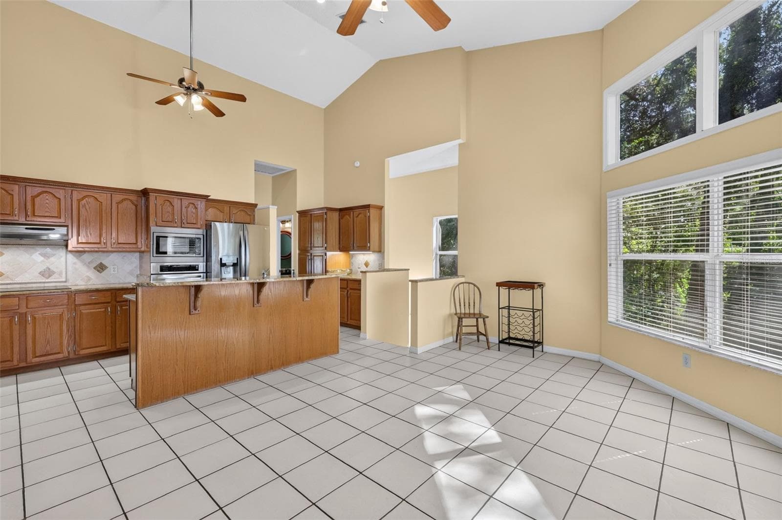Single Family Residence at 2103 E CROOKED LAKE DR, EUSTIS, photo 26 of 64