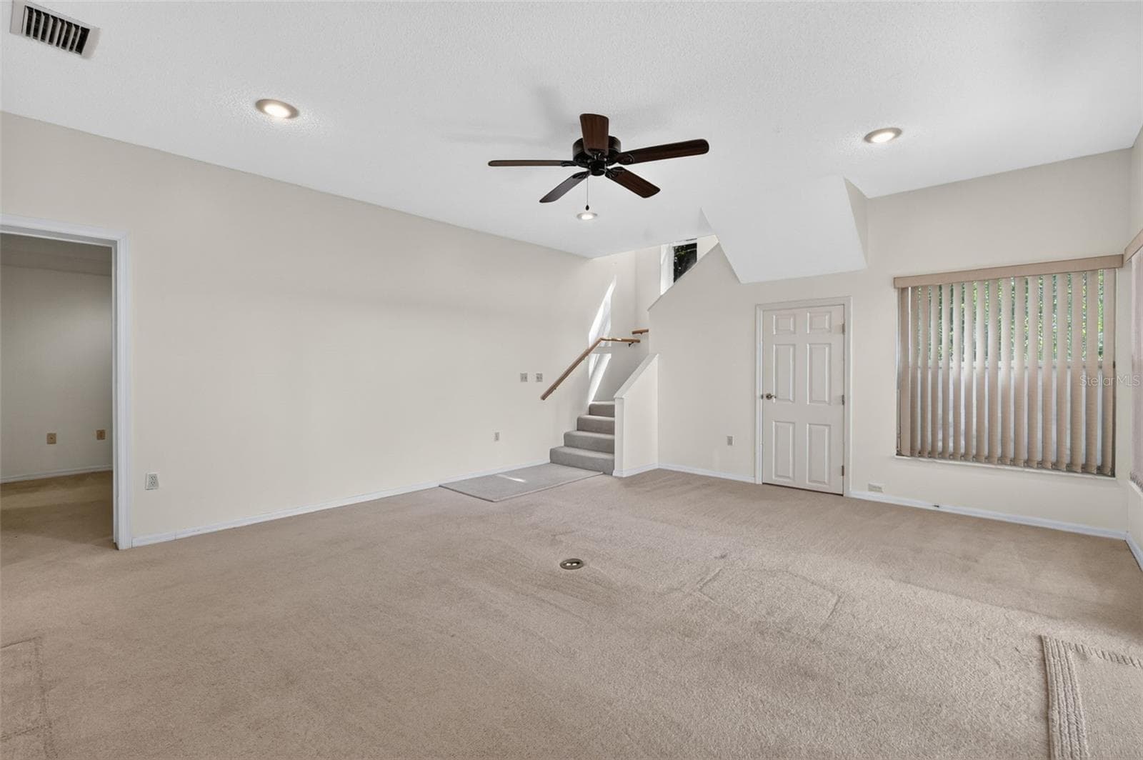 Single Family Residence at 2103 E CROOKED LAKE DR, EUSTIS, photo 32 of 64