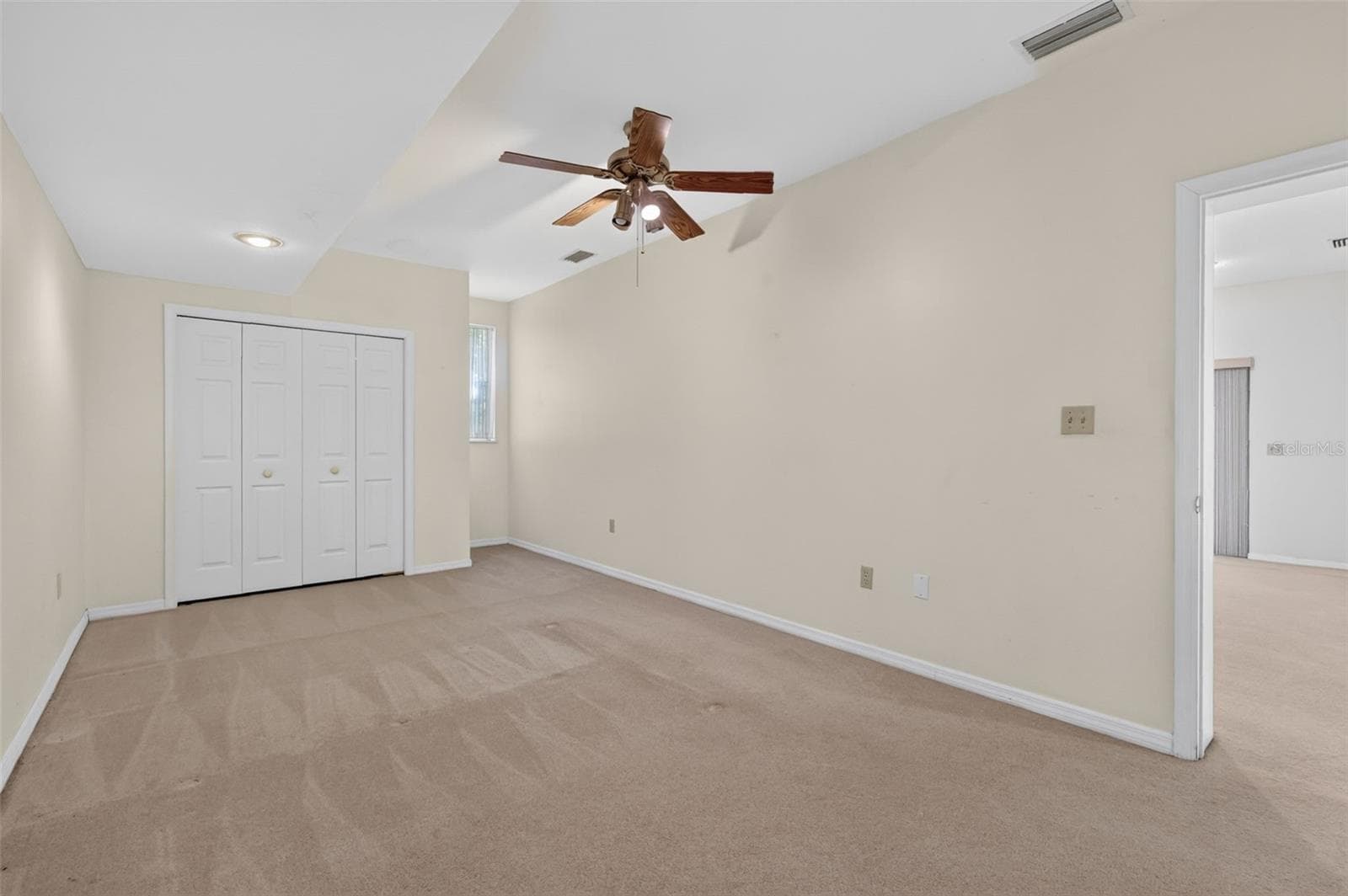 Single Family Residence at 2103 E CROOKED LAKE DR, EUSTIS, photo 34 of 64
