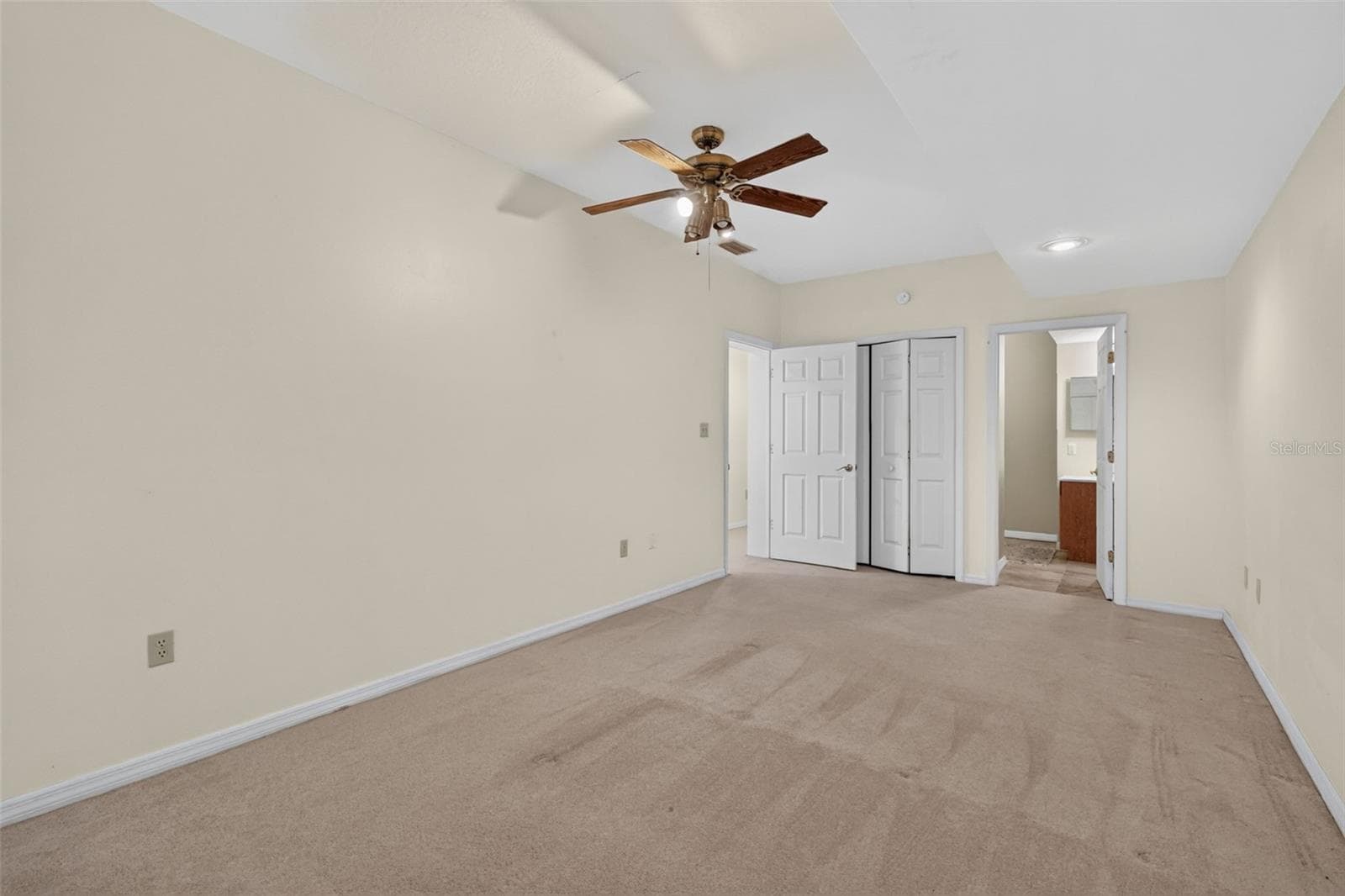 Single Family Residence at 2103 E CROOKED LAKE DR, EUSTIS, photo 35 of 64