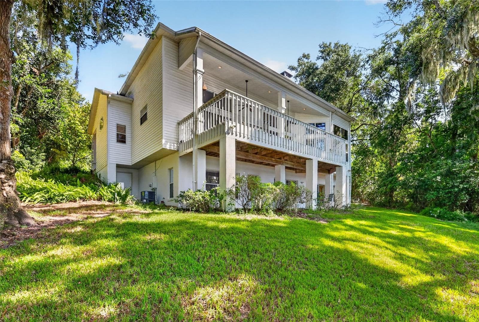 Single Family Residence at 2103 E CROOKED LAKE DR, EUSTIS, photo 55 of 64