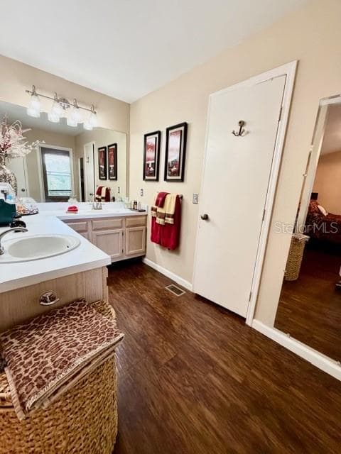 Townhouse at 13020 LORNA PL, TAMPA, photo 15 of 41