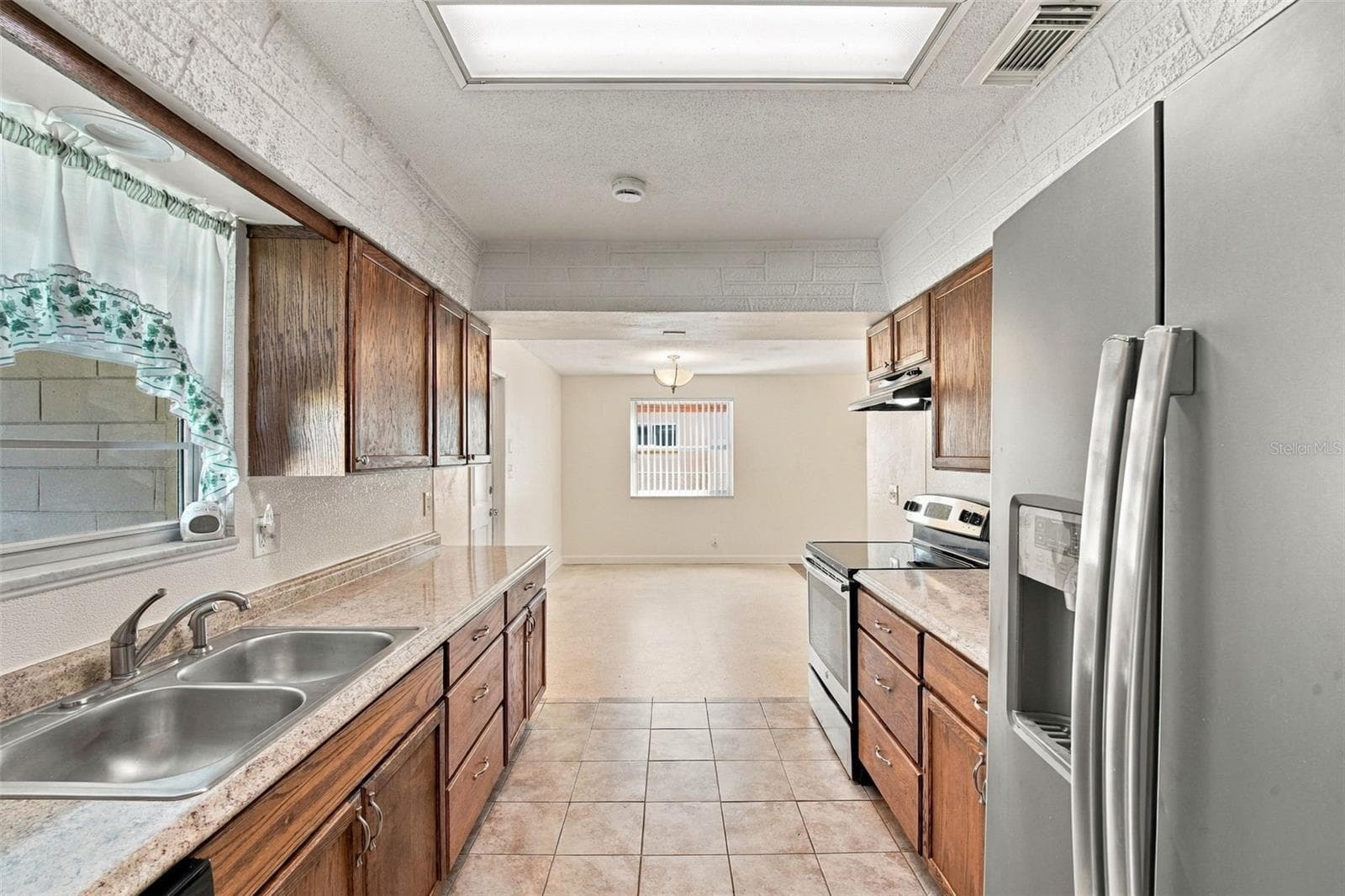 Single Family Residence at 1312 MARGINA AVE, DAYTONA BEACH, photo 3 of 27