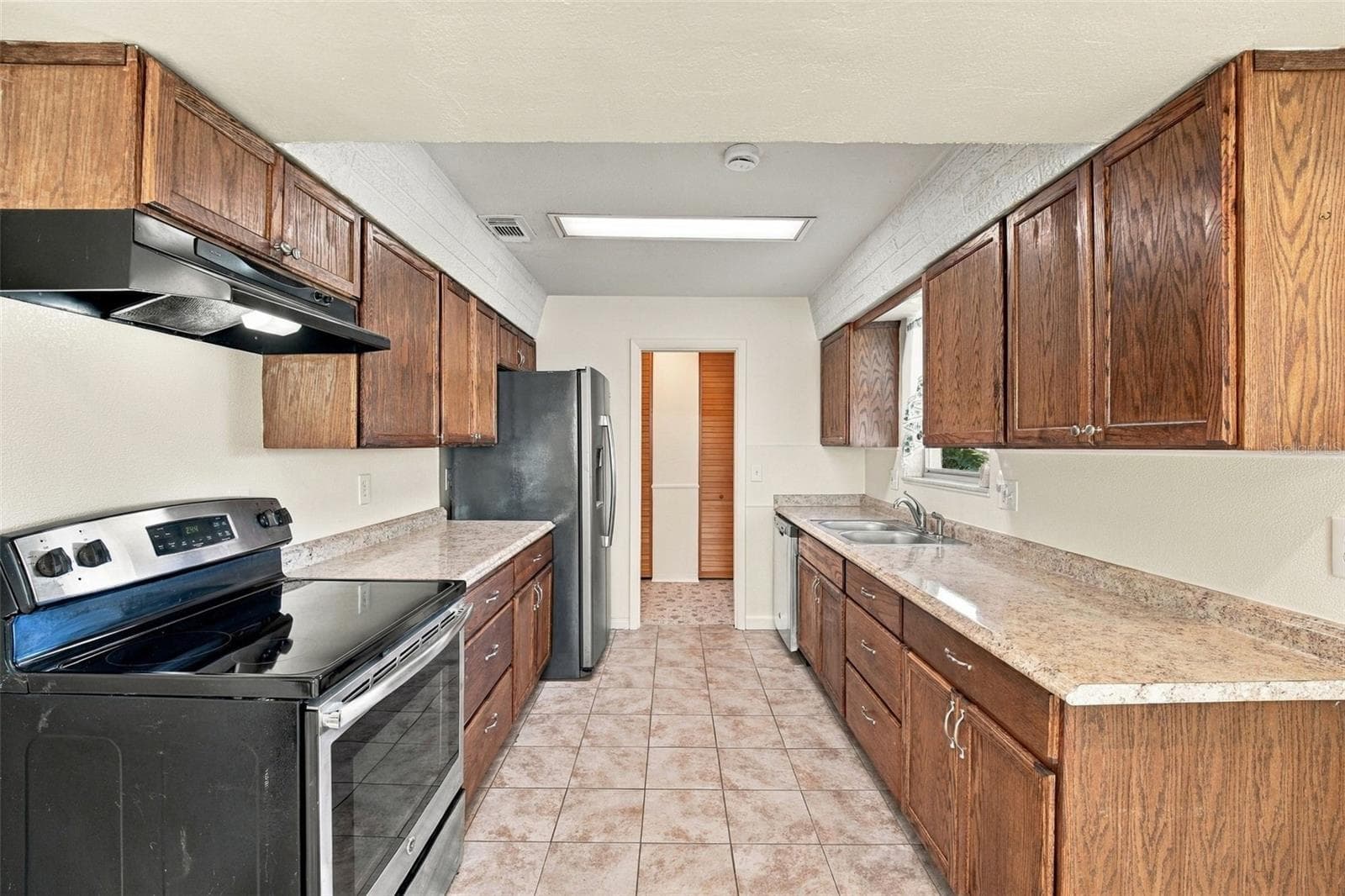Single Family Residence at 1312 MARGINA AVE, DAYTONA BEACH, photo 10 of 27