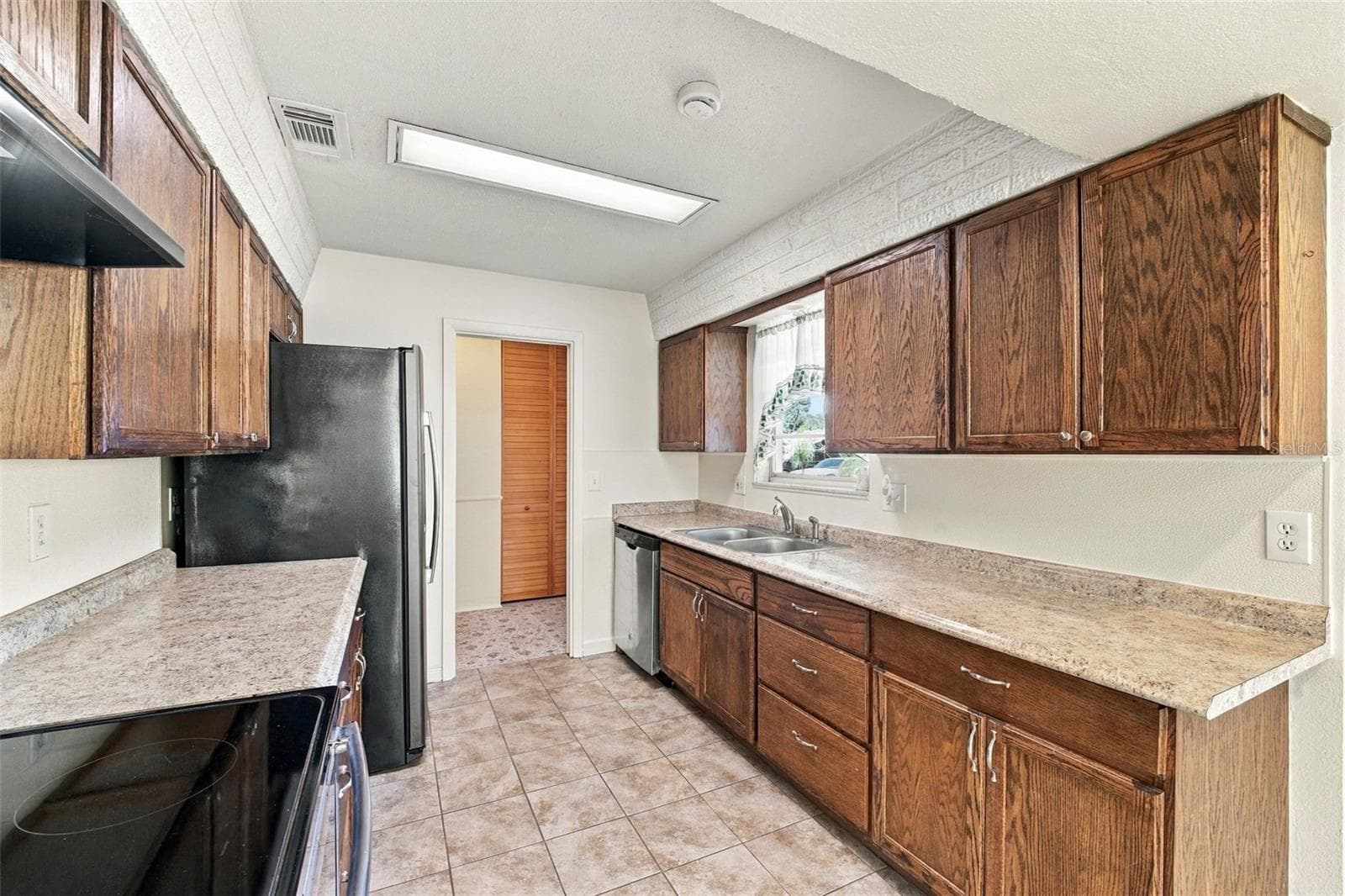 Single Family Residence at 1312 MARGINA AVE, DAYTONA BEACH, photo 11 of 27