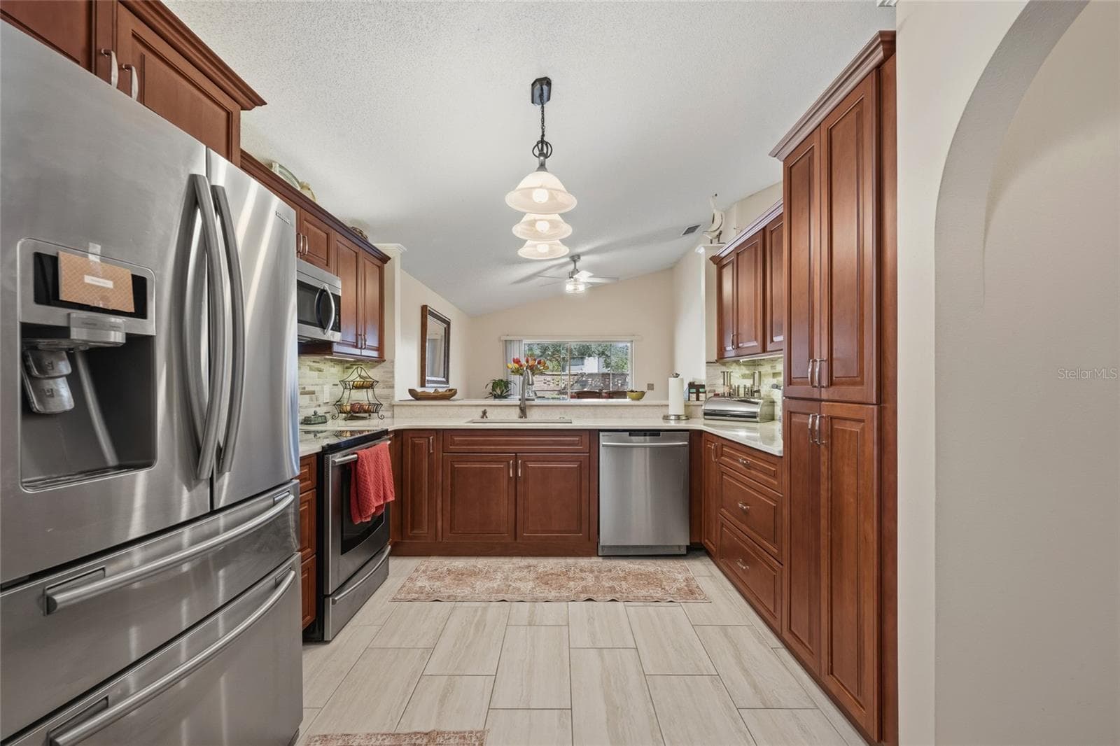 Single Family Residence at 1027 KELLY CREEK CIR, OVIEDO, photo 11 of 38