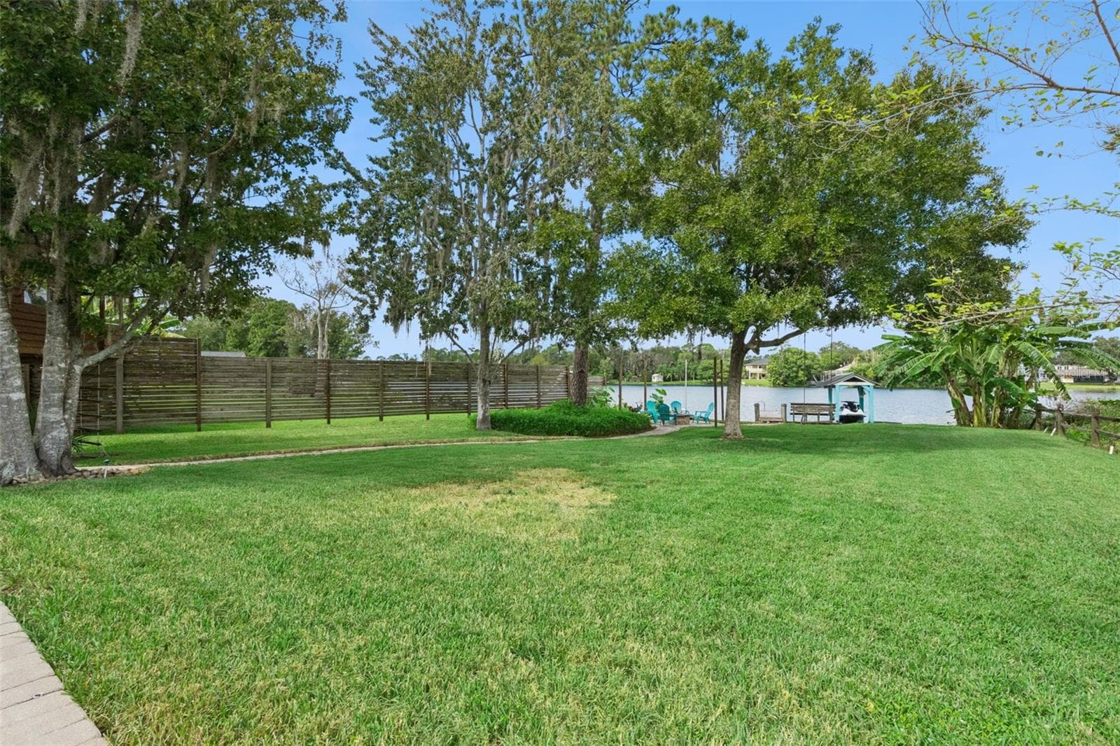 Single Family Residence at 104 SMITHSON DR, OVIEDO, photo 42 of 62