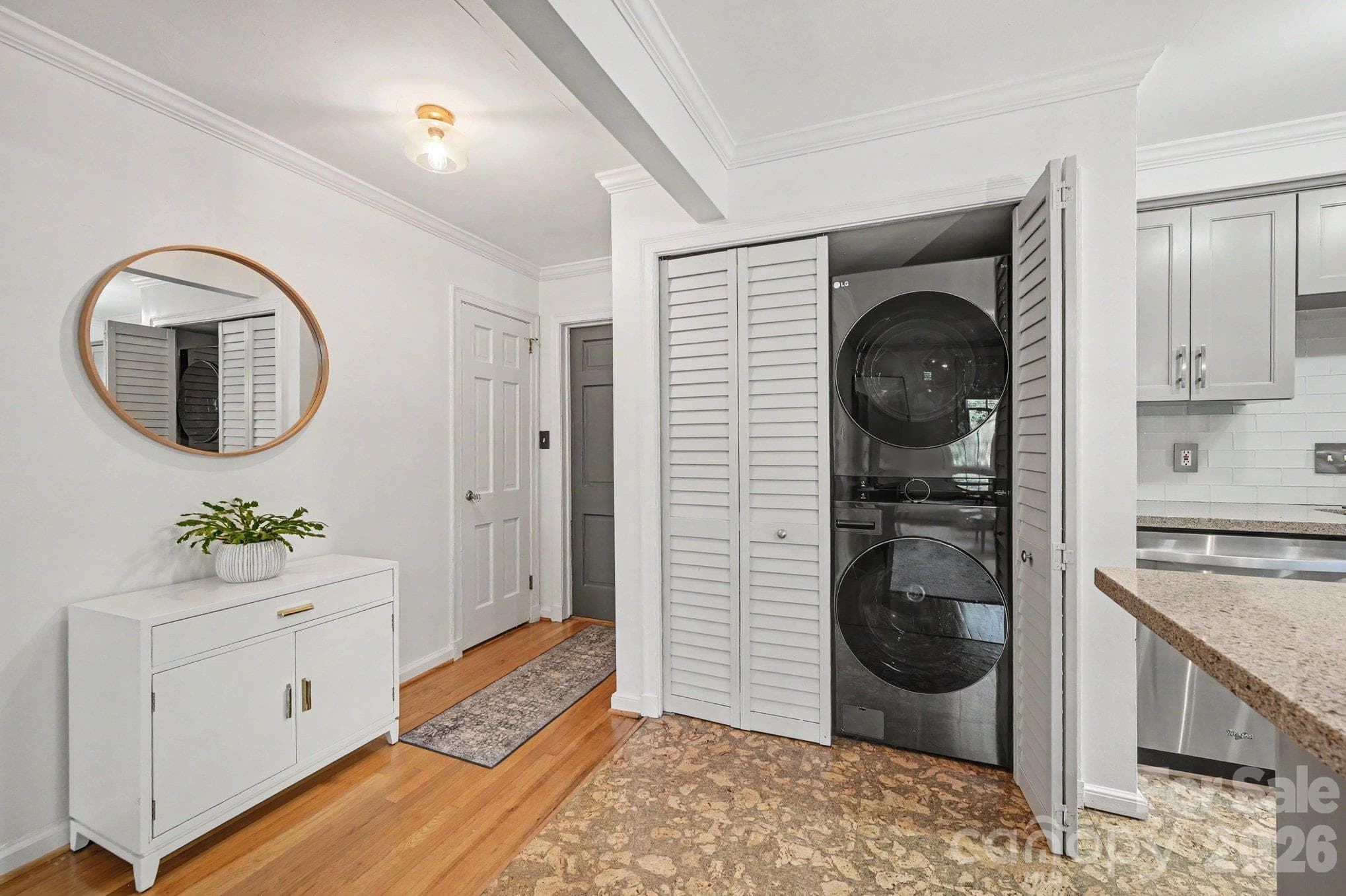 Condominium at 101 S Laurel Avenue, Charlotte, photo 16 of 23