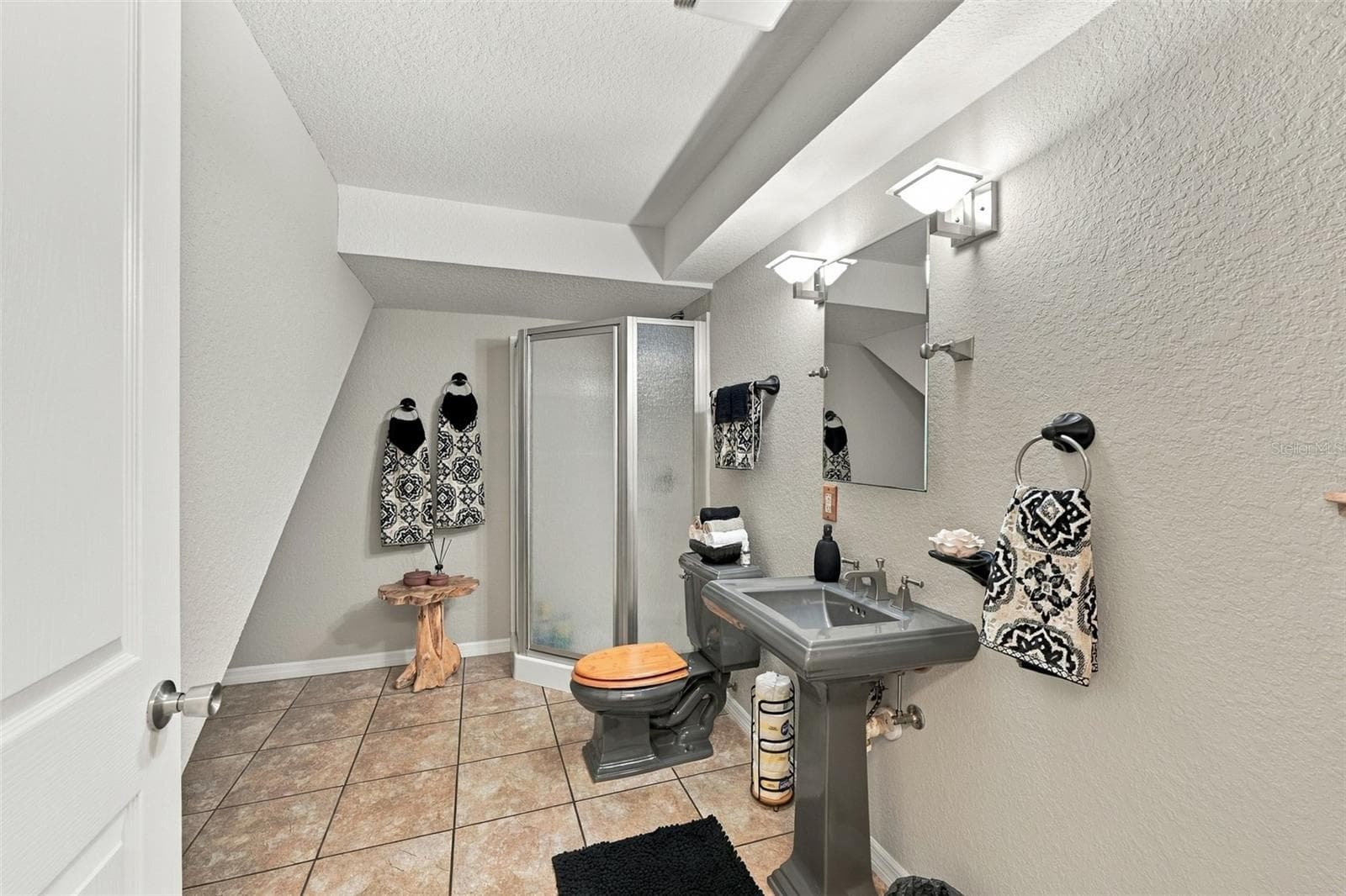 Single Family Residence at 3110 TURKEY WALK LN, WIMAUMA, photo 8 of 31
