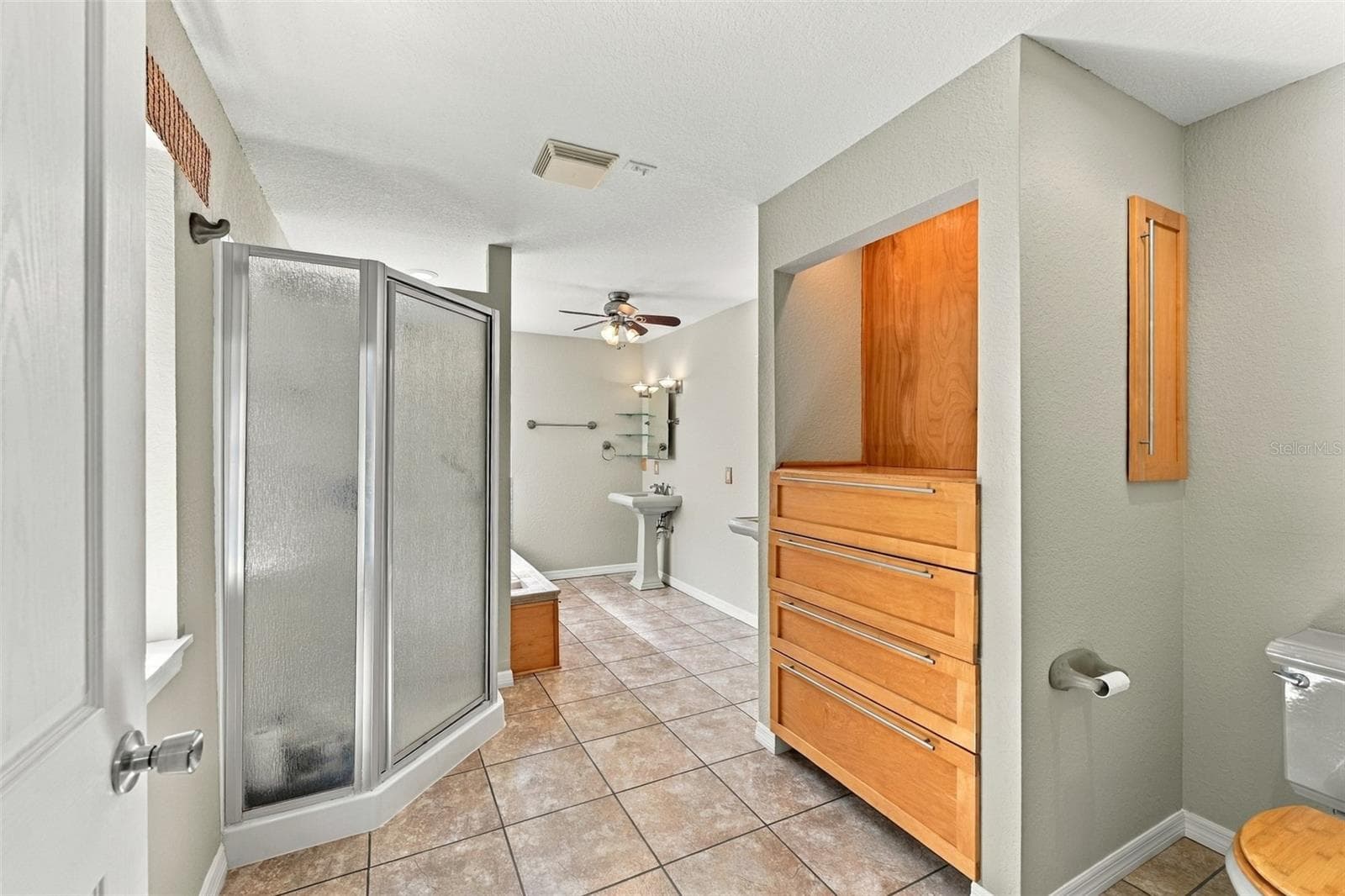 Single Family Residence at 3110 TURKEY WALK LN, WIMAUMA, photo 12 of 31