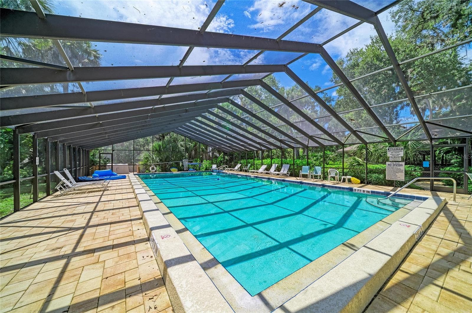 Condominium at 2403 ARBORETUM CIR #29, SARASOTA, photo 49 of 59