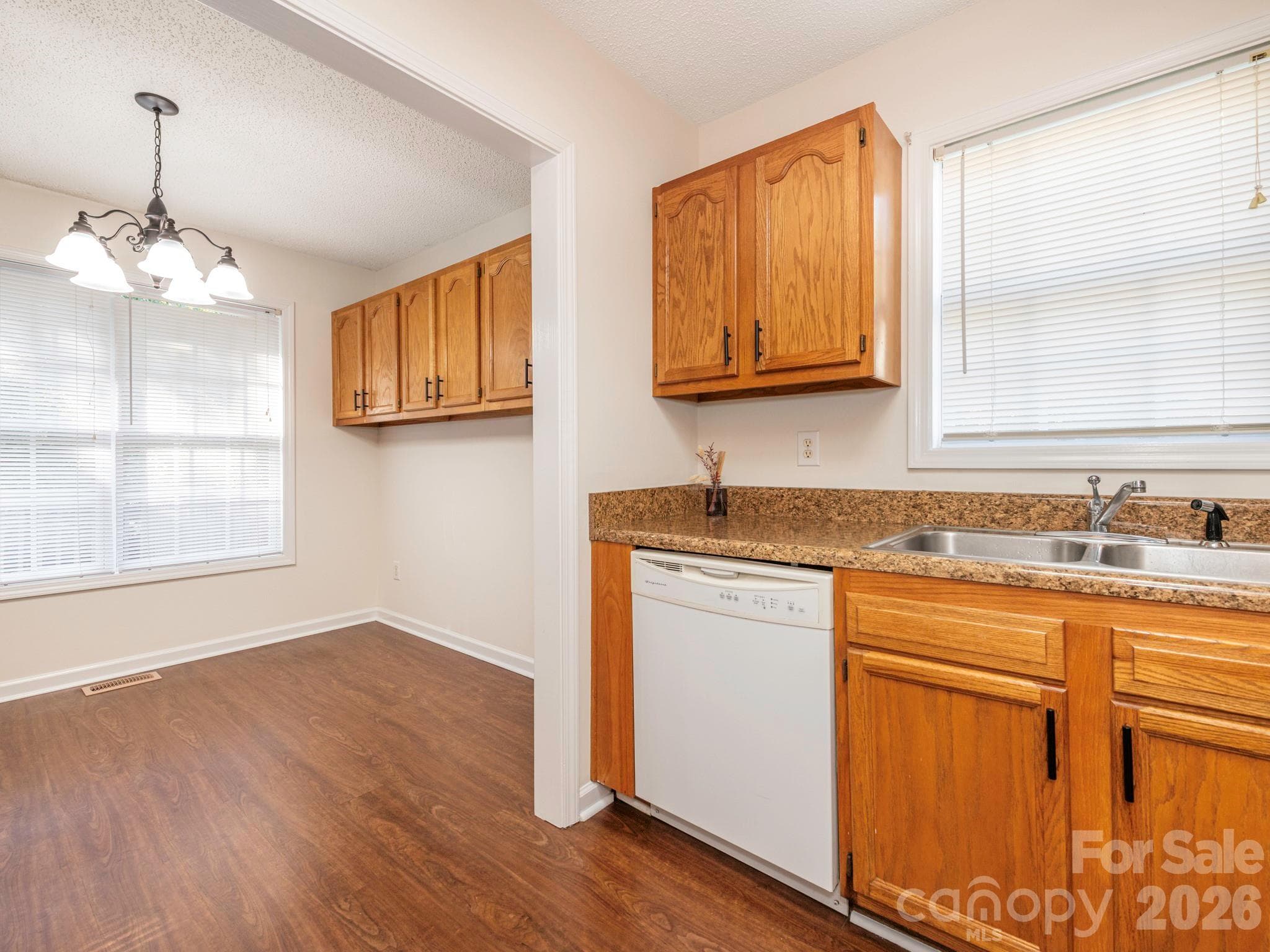 Single Family Residence at 239 Candle Court NW, Concord, photo 7 of 37