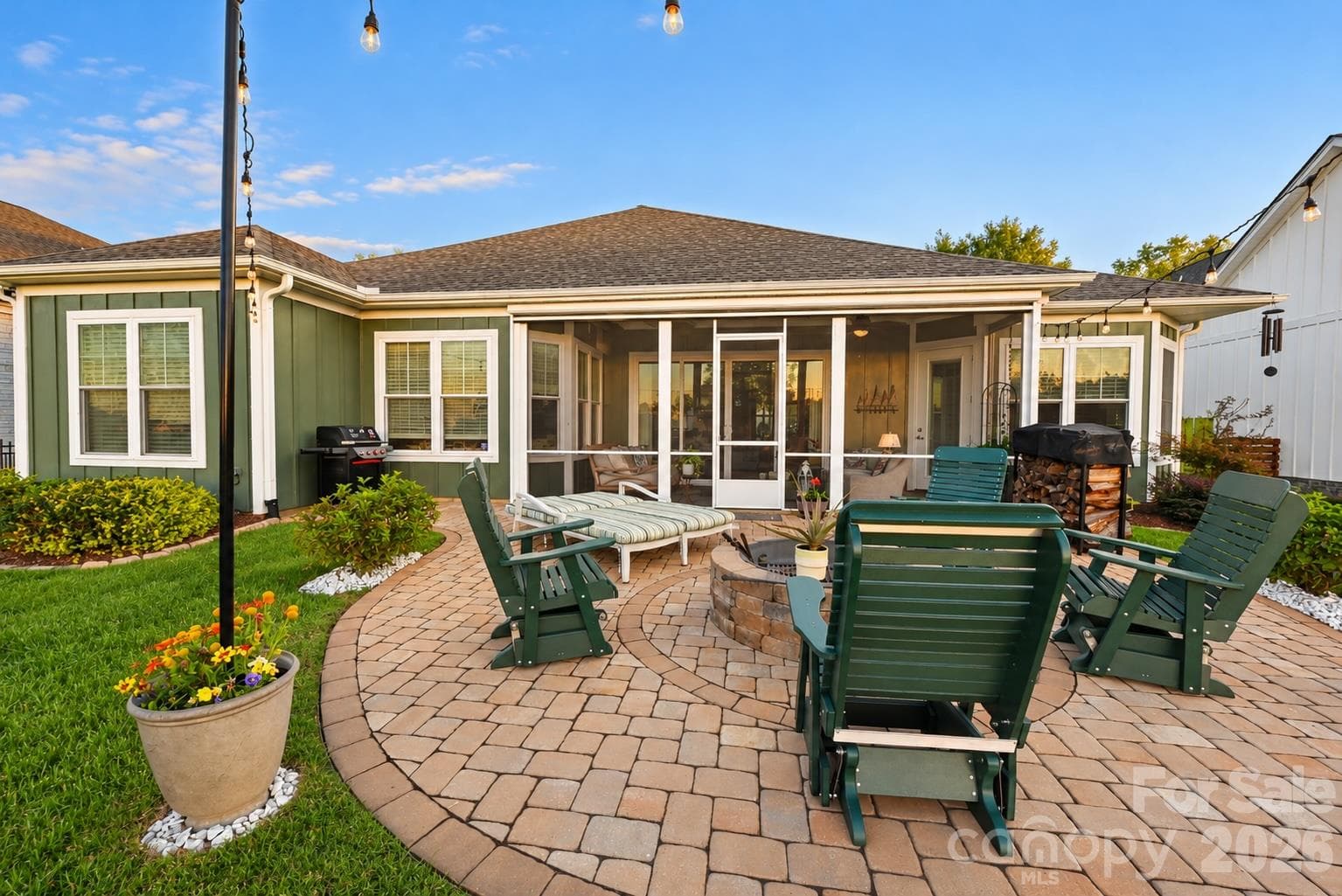 Beautiful 441 sq ft patio with firepit. - 3668 Rock Bridge Drive NE, Conover