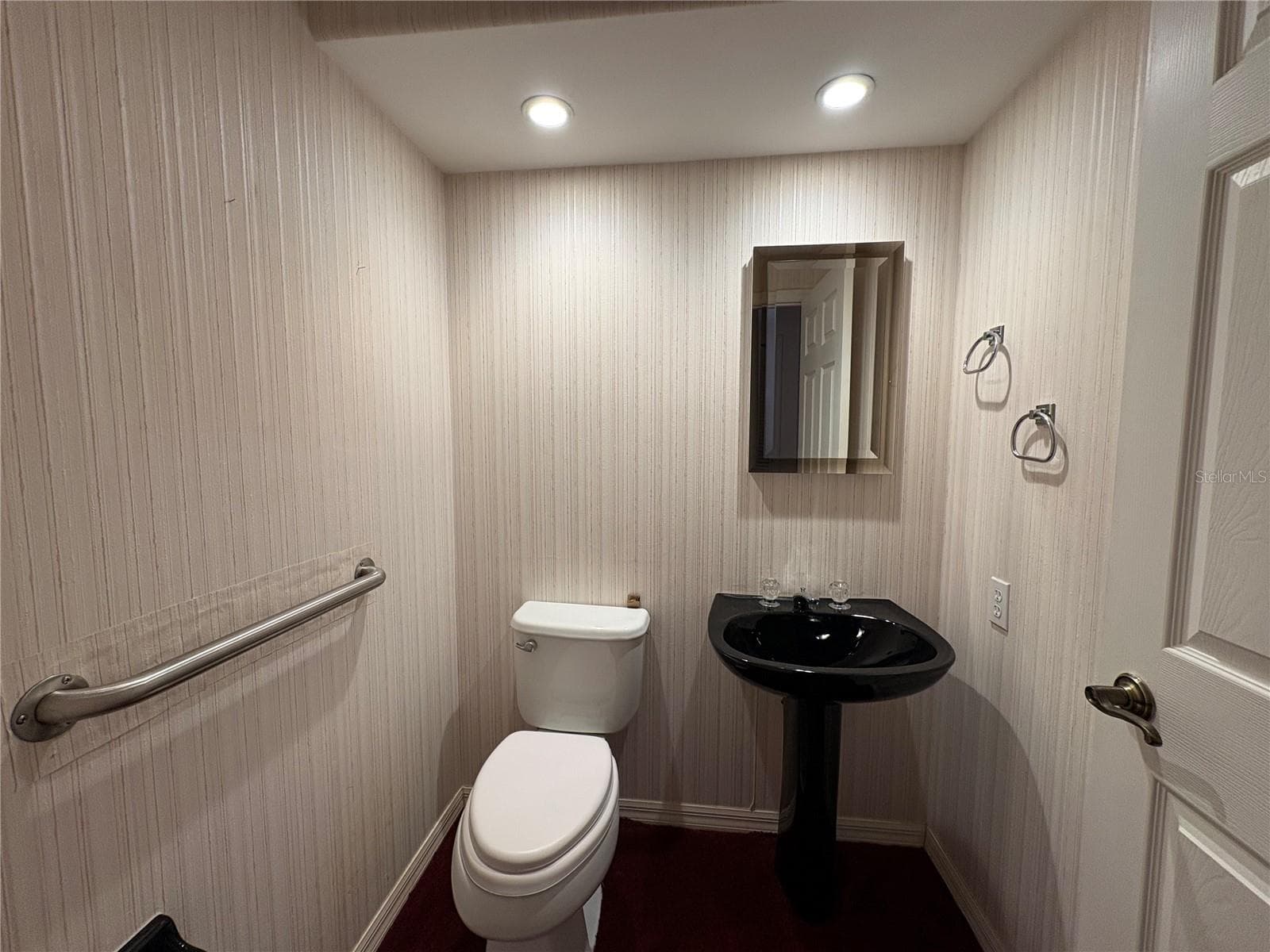 Guest Bath - 4328 COUNTRY CLUB BLVD, CAPE CORAL