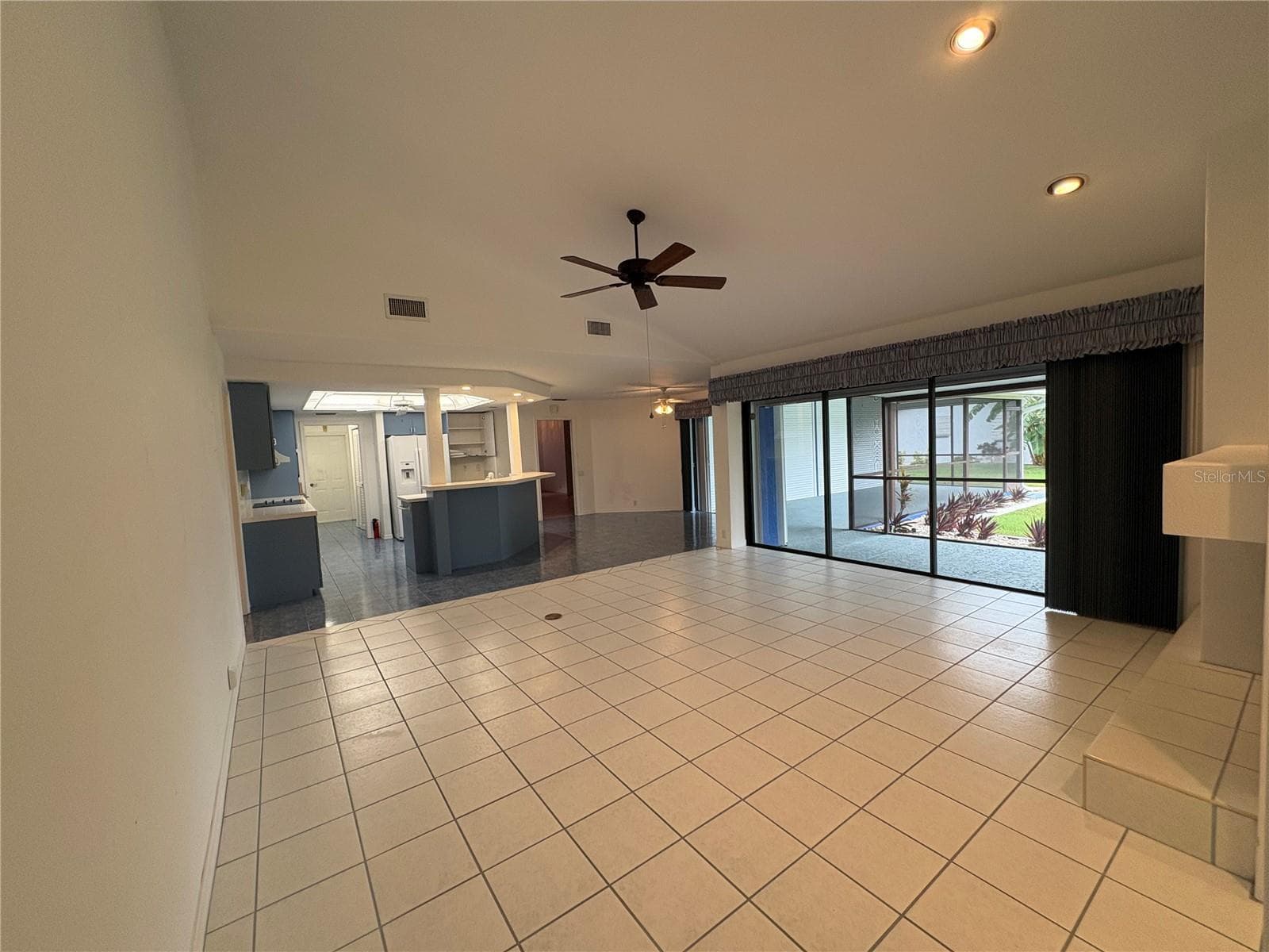 Family room towards Kitchen - 4328 COUNTRY CLUB BLVD, CAPE CORAL