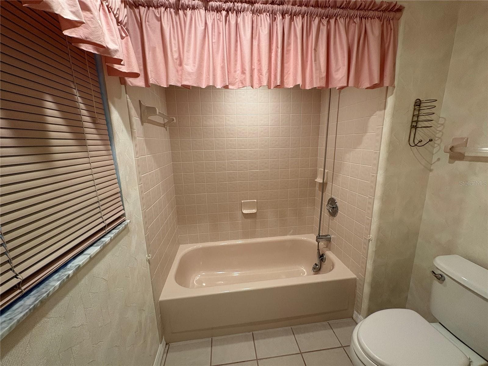 2nd Bath - 4328 COUNTRY CLUB BLVD, CAPE CORAL